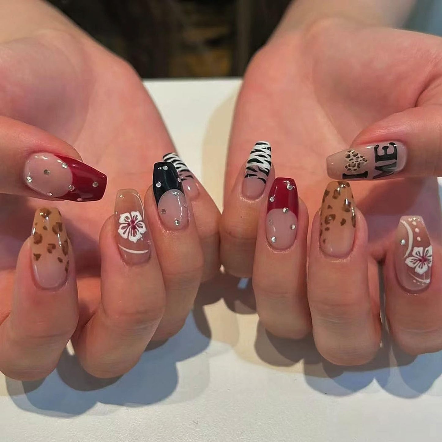 IMSOHOT Press on Nails Long Coffin Fake Nails Acrylic Glue on Nails Glossy Full Cover False Nails for Women DIY Manicure 24Pcs