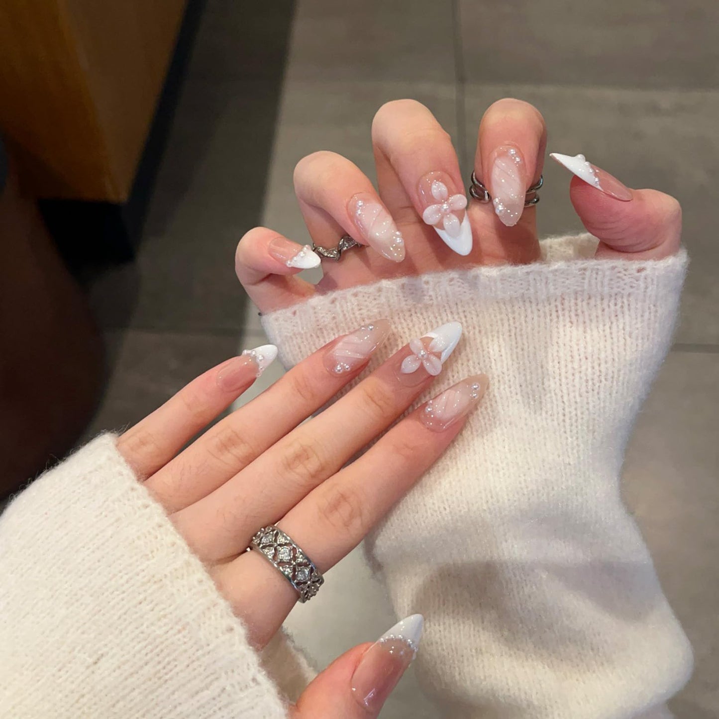 Handmade Press On Nails – Short Almond False Nails for Women, Reusable Acrylic White French Tip with Pearl & 3D Flowers Design – Salon Quality Fake Nails (M-10PCS）
