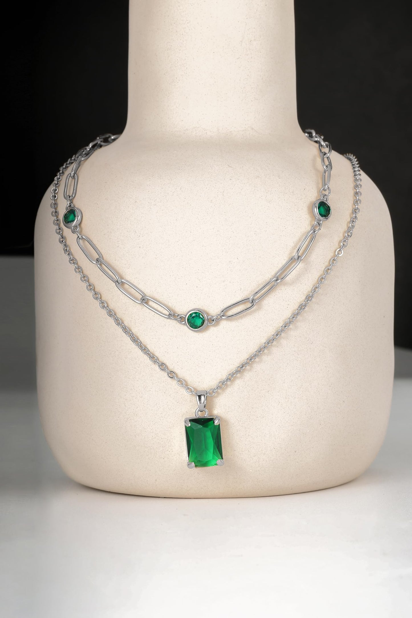VANGETIMI Emerald Green and Silver Layered Pendant Necklaces for Women Silver Plated Crystal Choker Necklace Paperclip Rhinestone Necklace Party Prom Jewelry