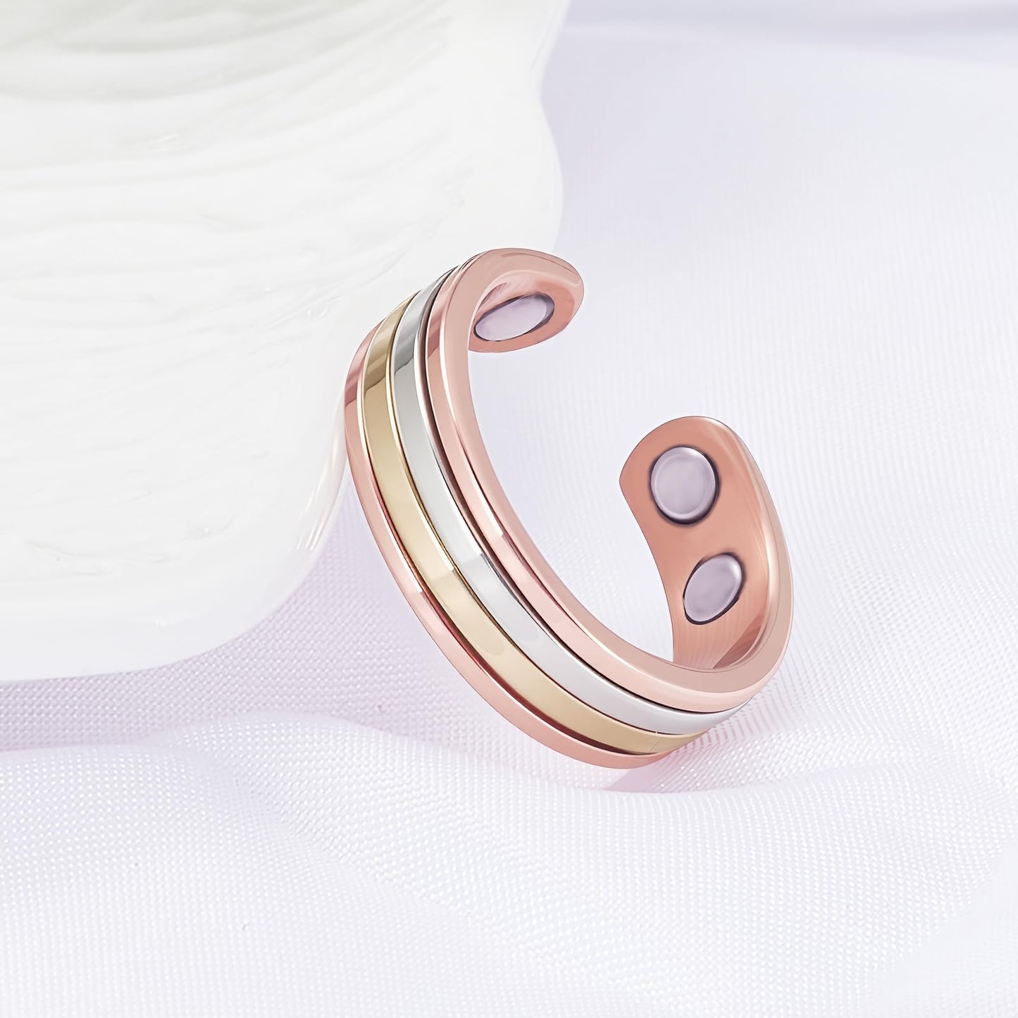 MagSølv Copper Rings for Women, 99% Pure Copper Adjustable Magnetic Ring with 4 Magnets, Two-Tone Gold Jewelry