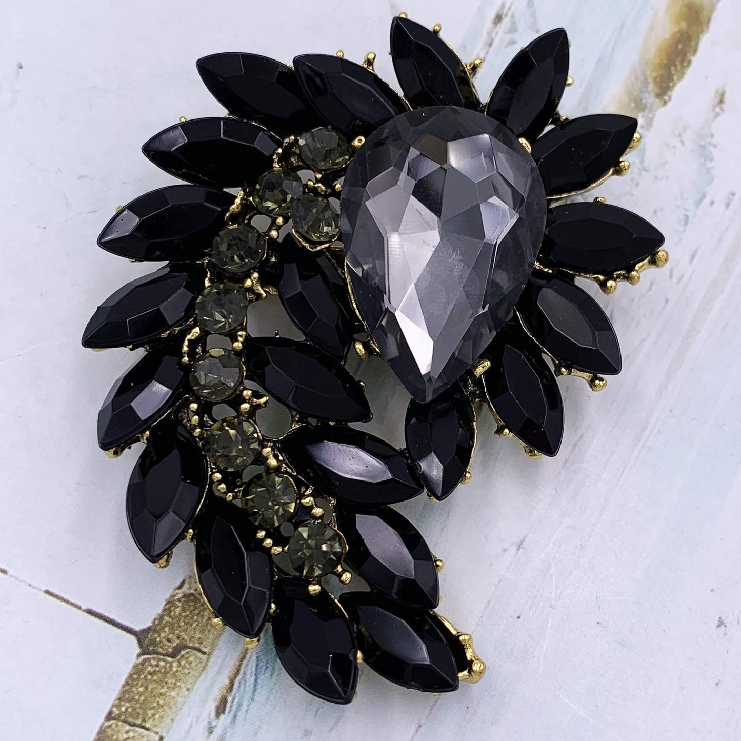 SELOVO Marquise Color Leaf Black Statement Party Brooch Pin Jewelry Accessory Gold Tone