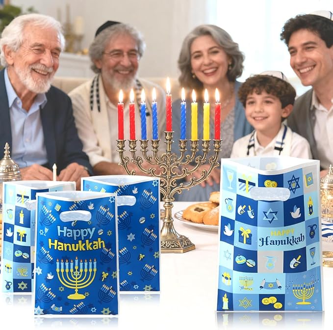 vueuKiGE Hanukkah Gift Bags, 50 PCS Hanukkah Treat Bags with Handles, 7x9.8 Inch Plastic Chanukah Gift Goodie Candy Cookie Bag Jewish Themed Party Favor Bag for Hanukkahs Party Decorations Supplies