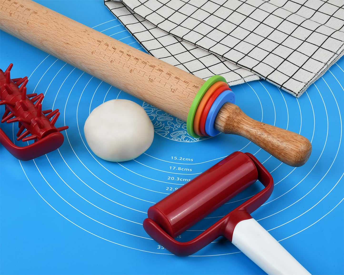 Victhur Rolling Pin with 4 Adjustable Thickness Rings and Long Handle 13.6 Inch Wooden Dough Roller for Baking, Dough, Cookie, Cake, Fondant, Pizza and Pie Crust