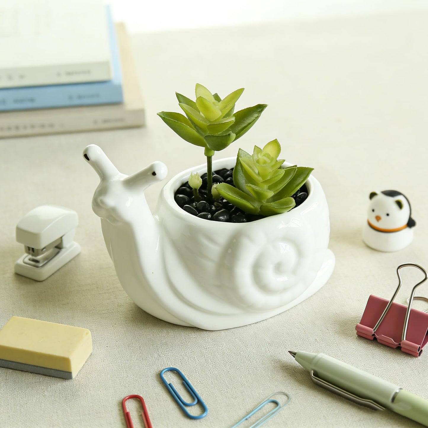 Youfui Snail Succulent Planter, Ceramic Animal Flower Pot for Home Office Desk Decor, Small Cactus Planter Pot, for Plant Lovers