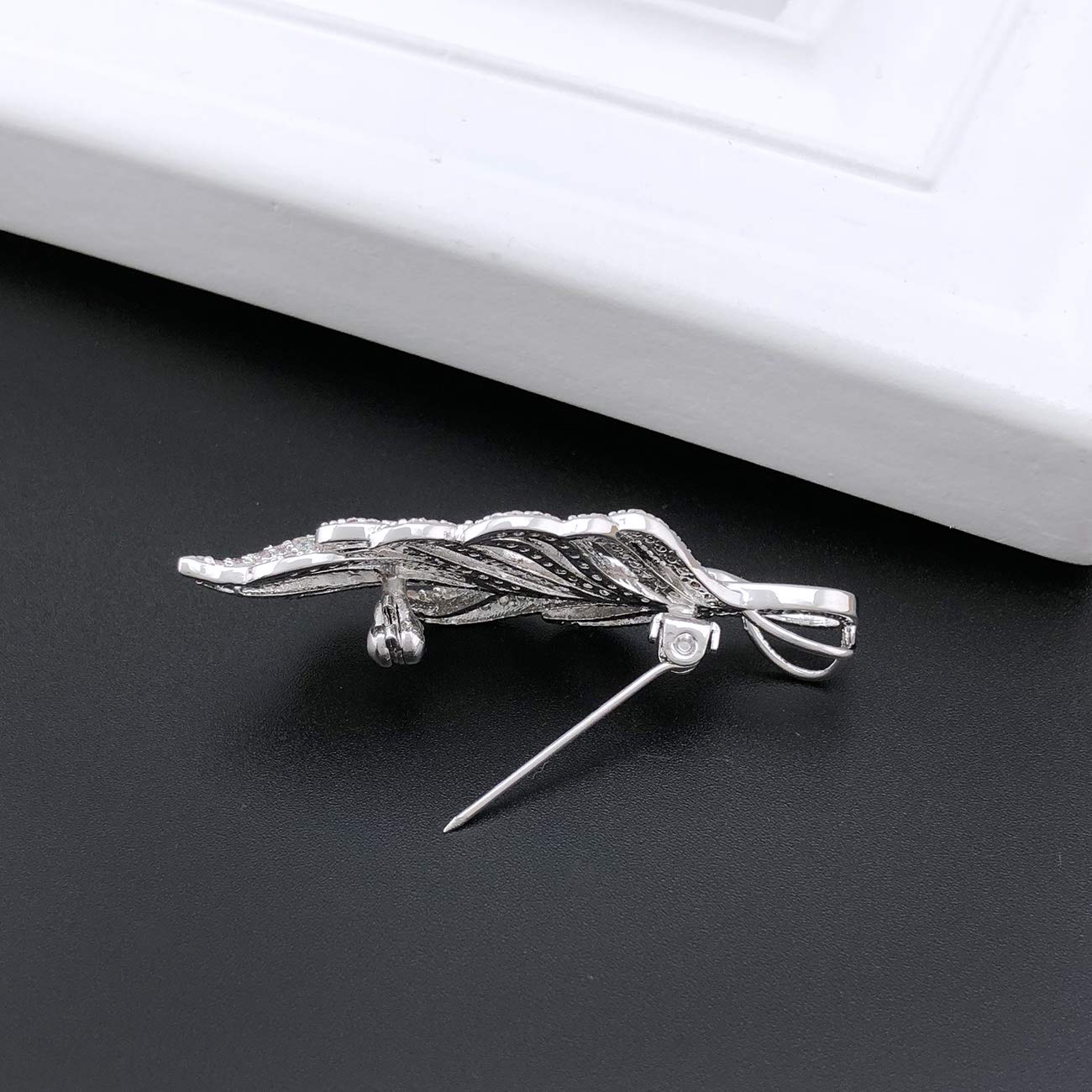 YOQUCOL Elegant Wedding Brooch Pin Cubic Zirconia Crystal Feather Shape Bridal Brooch Jewellery for Women