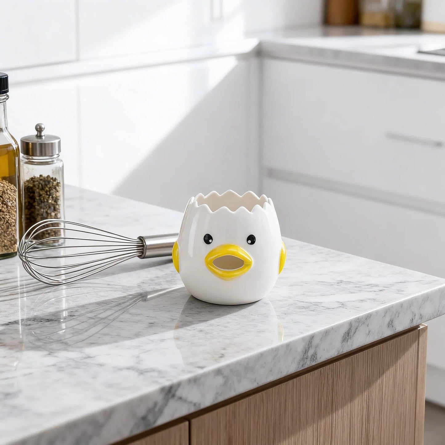 Ceramic Egg Separator, Novelty Chick Kitchen Gadget-Effortlessly Separate Yolks for Baking, Cooking, or Breakfast with This Fun and Adorable Ceramic Tool