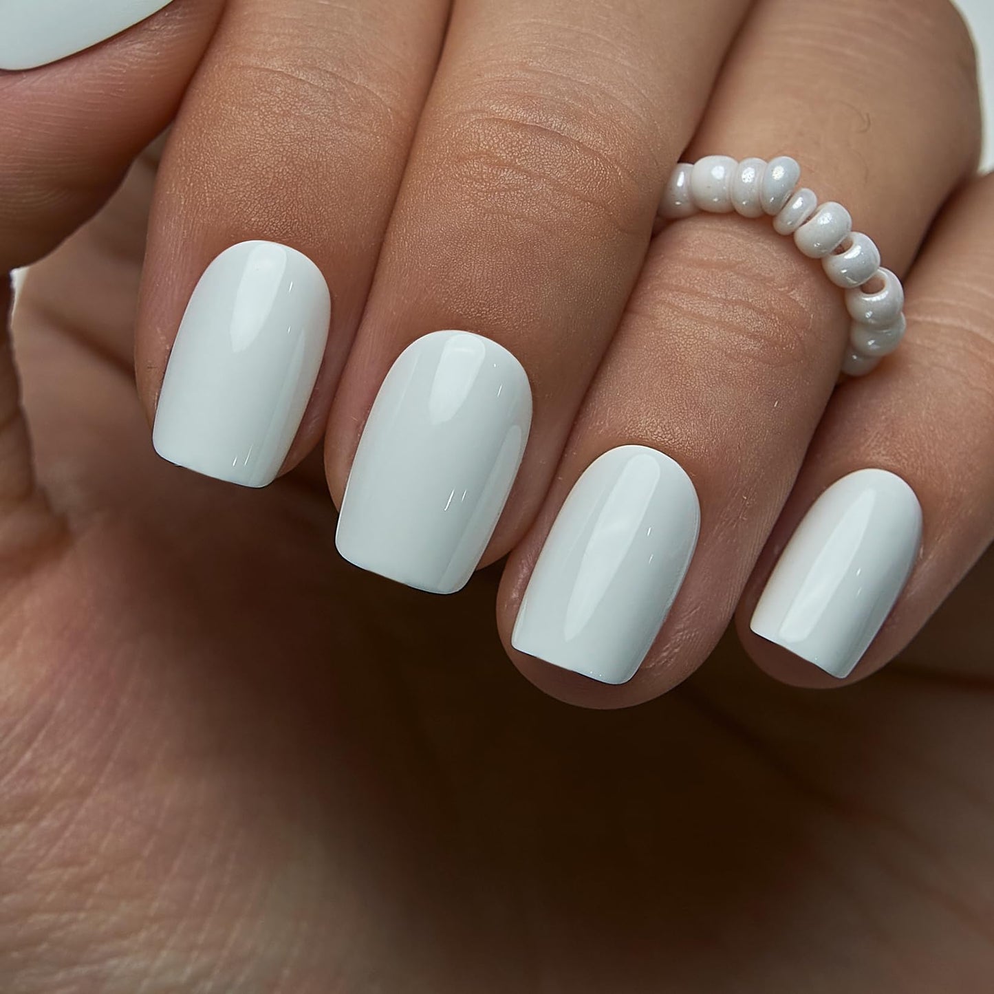 Curvlife Short Press on Nails Acrylic White Square Fake Nails with white Design Full Cover False Nails Reusable Nail Kit with Nail Glue Adhesive Tabs Glue on Nails