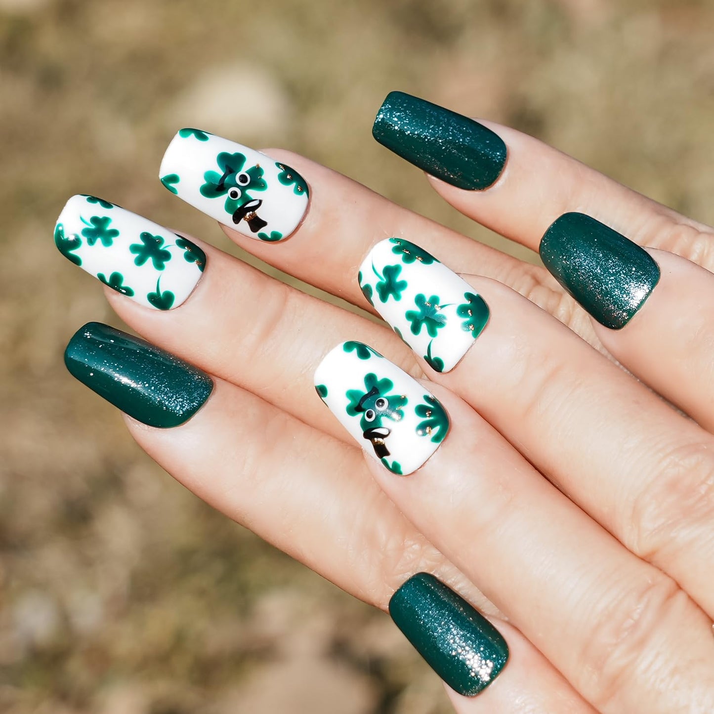 Tesytto Medium Coffin Press On Nails, Green Glitter & White Fake Nails with 3D Green Hat & Clover Print, Handmade Acrylic Nails Glossy Full Cover False Nails (Size S)