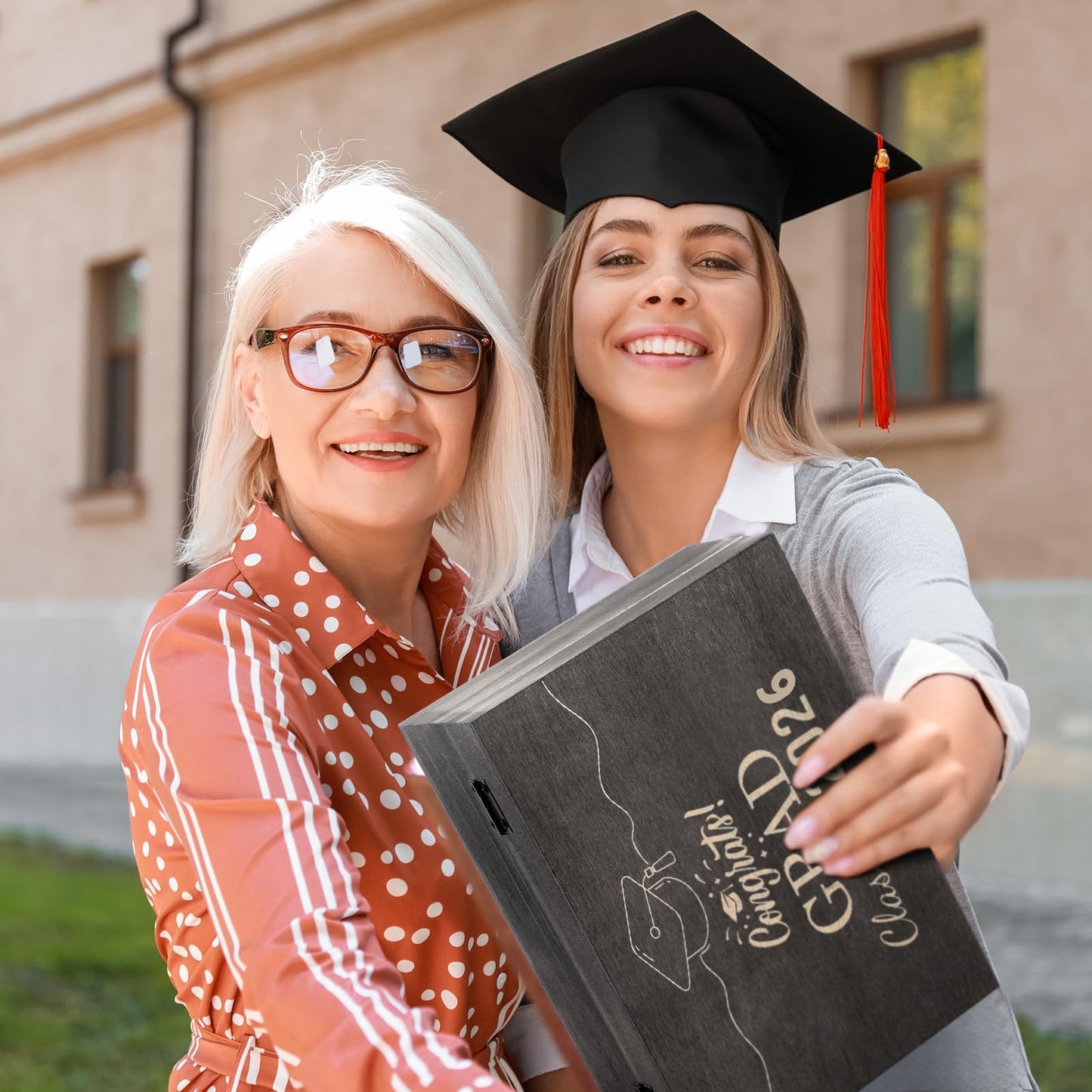 Seeloowy Graduation Memory Keepsake Box with Photo Custom 2026 Large Grad Card Box with Customized Picture Gift for Him Her for Graduate Grad High School Party(Black,Classic)