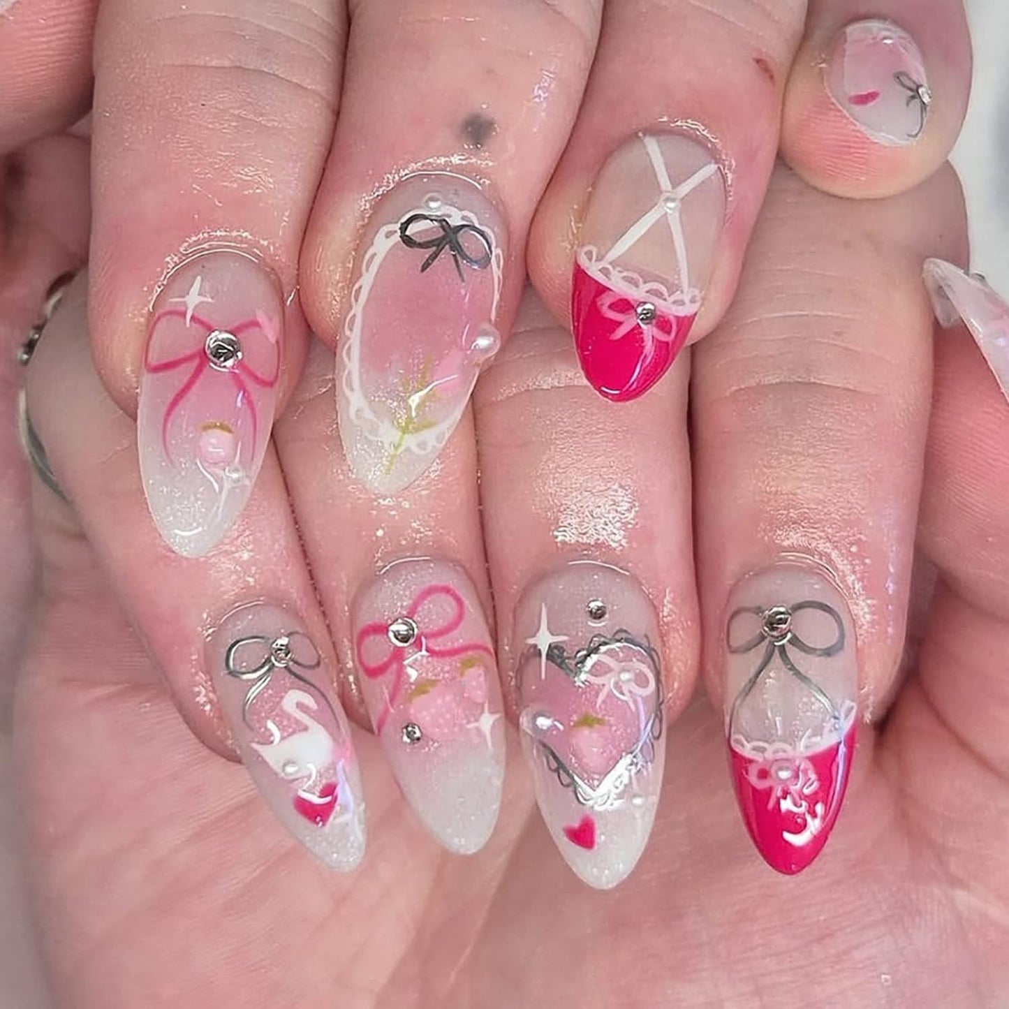 24Pcs Pink French Tip Press on Nails Medium Almond Fake Nails with Pearl Rhinestones Design Heart Star False Nail Cute Bow Stick on Nails Summer Glue on Nails Pink Gradient Acrylic Nail for Women Gift