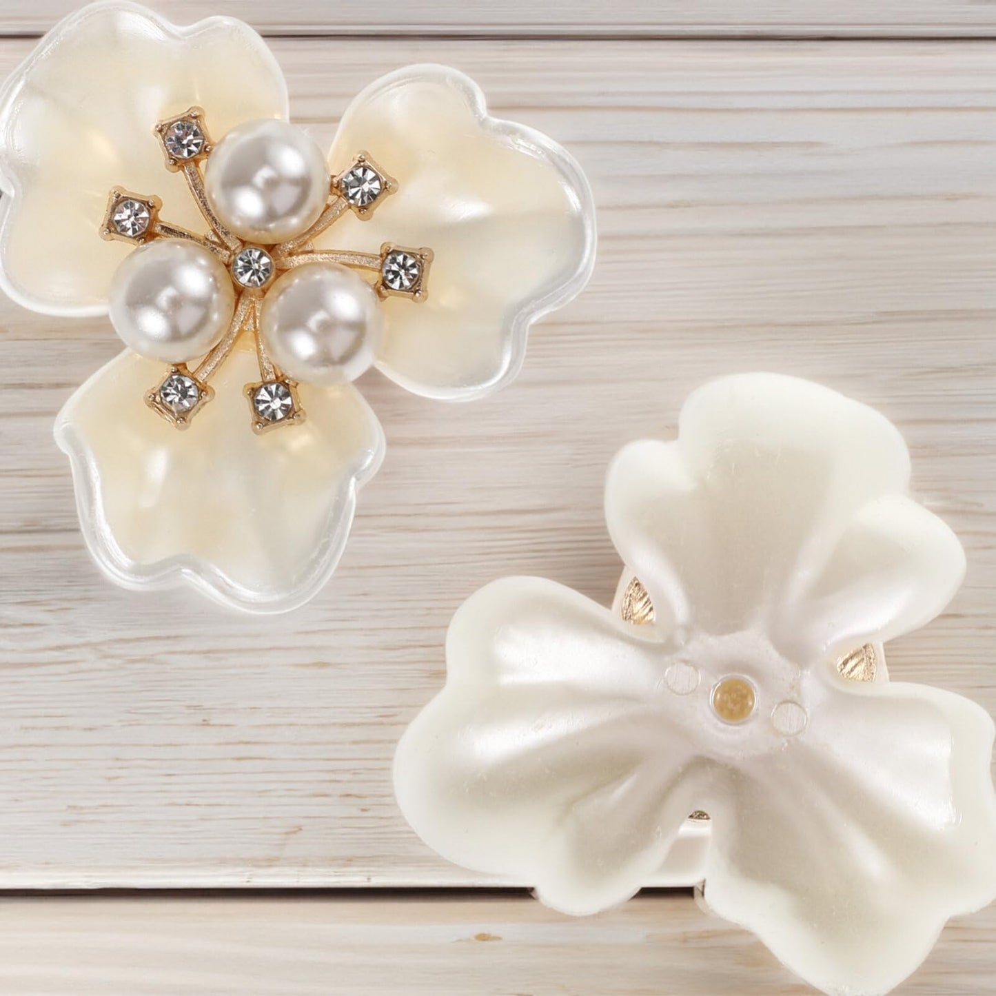 20Pcs Rhinestone Pearl Embellishments Faux Pearl Flower Buttons Embellishments Pearl Brooch Flatback Buttons for Wedding Home Decoration