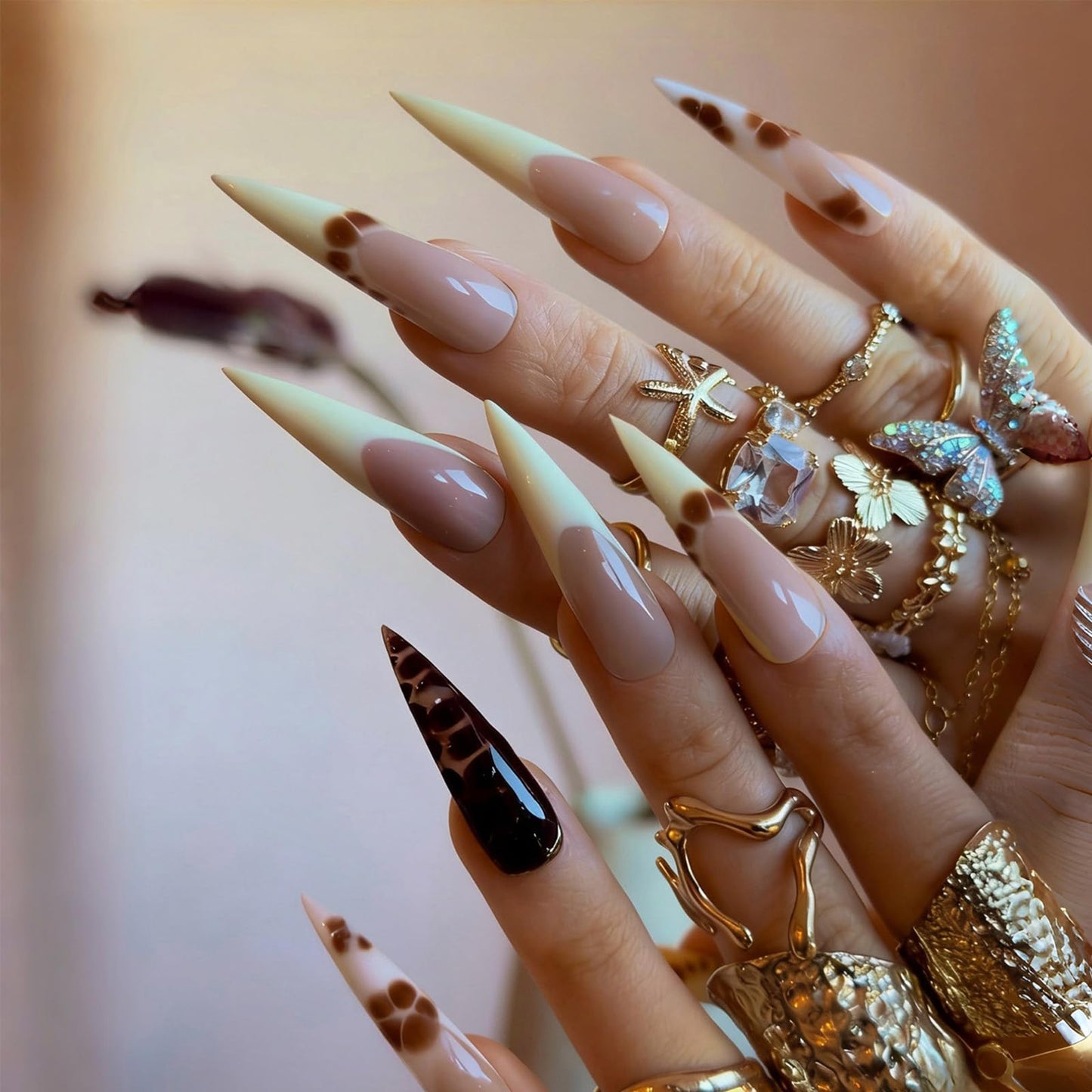 SINHOT Stiletto Press on Nails - Long Fake Nails, Glossy Finish, Crocodile Print & Yellow French Tip, Reusable Artificial False Nail Art - 24 Pcs Nail Kit with Glue