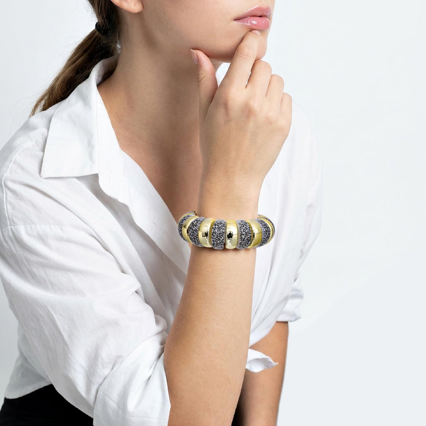 GOOJIDS Leopard Beaded Gold Plated Bangles Bracelet Chunky Bamboo Tube Curved Stacking Clear Acrylic Colorful Beads Stretchable Plated Bracelets Set For Women
