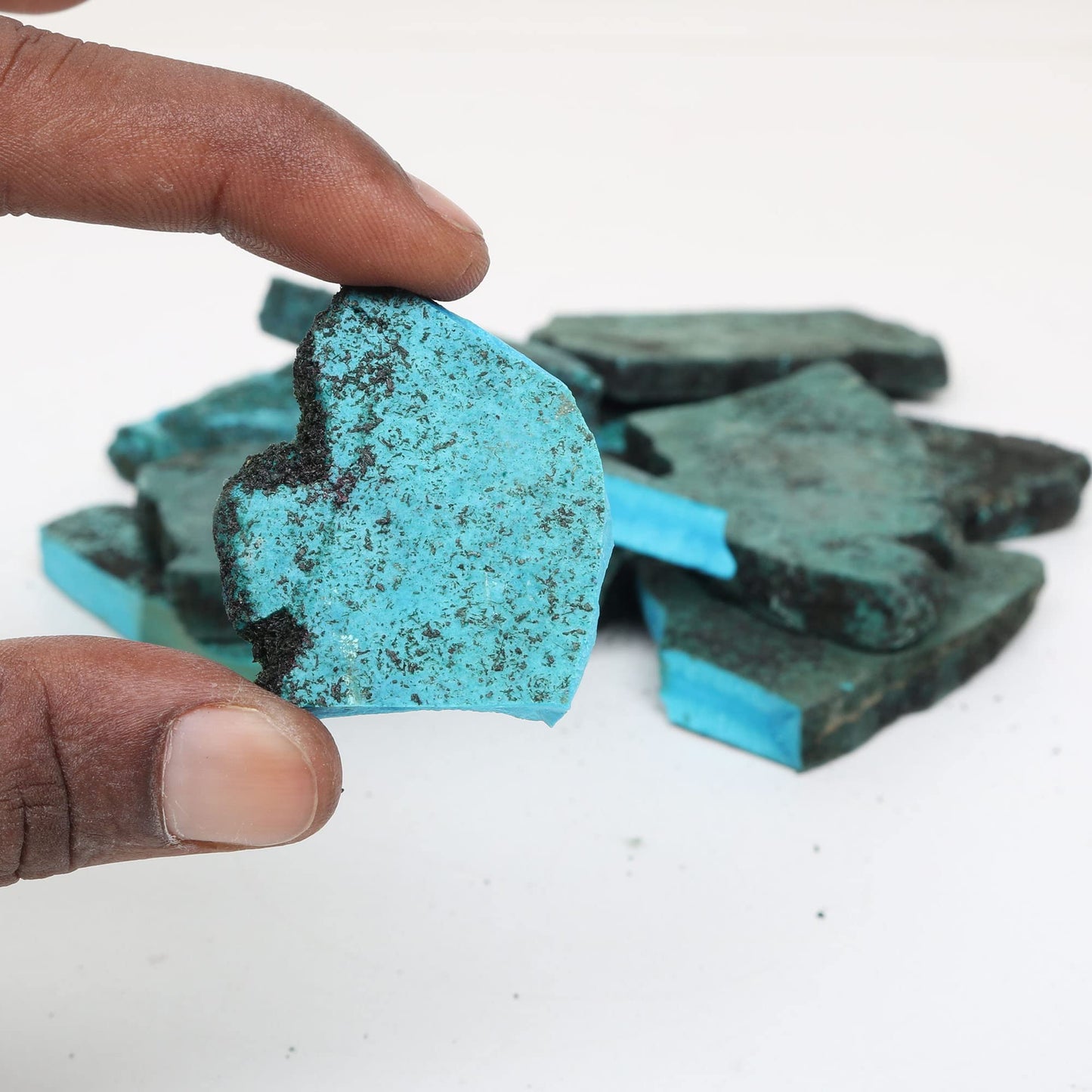 REAL-GEMS Natural Raw Healing Crystals Rough Stones for Tumbling, Cabbing, Polishing, Wire Wrapping, Wicca & Reiki Crystal Healing, Mix Gemstones,7 Chakra (Turquoise Plate)