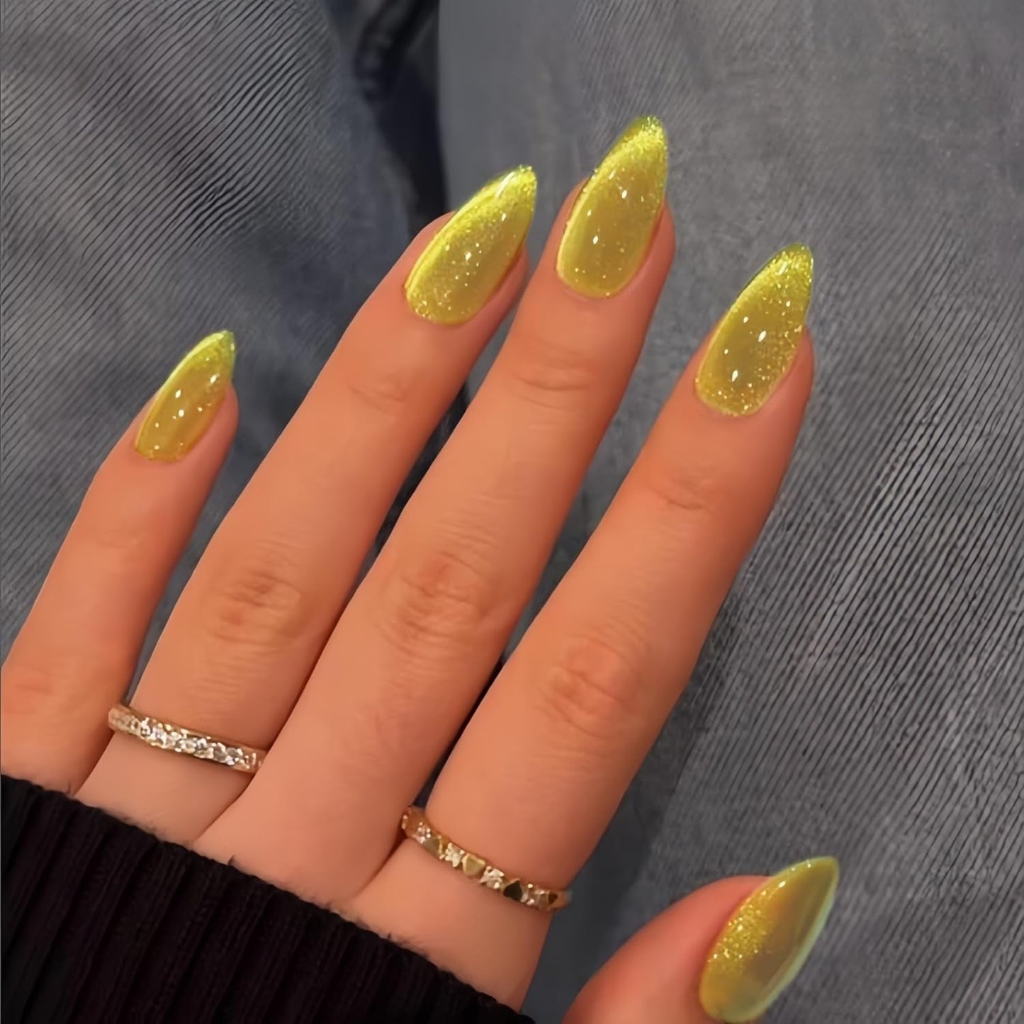 KQueenest Cat Eye Gold Press on Nails Almond, Chrome Press on Nails Medium, Sparkly Shiny Soft Gel Fake Nails, Glitter Yellow Glue on Nails Medium Stiletto for Women Small Hand, for Party, 30 Pcs
