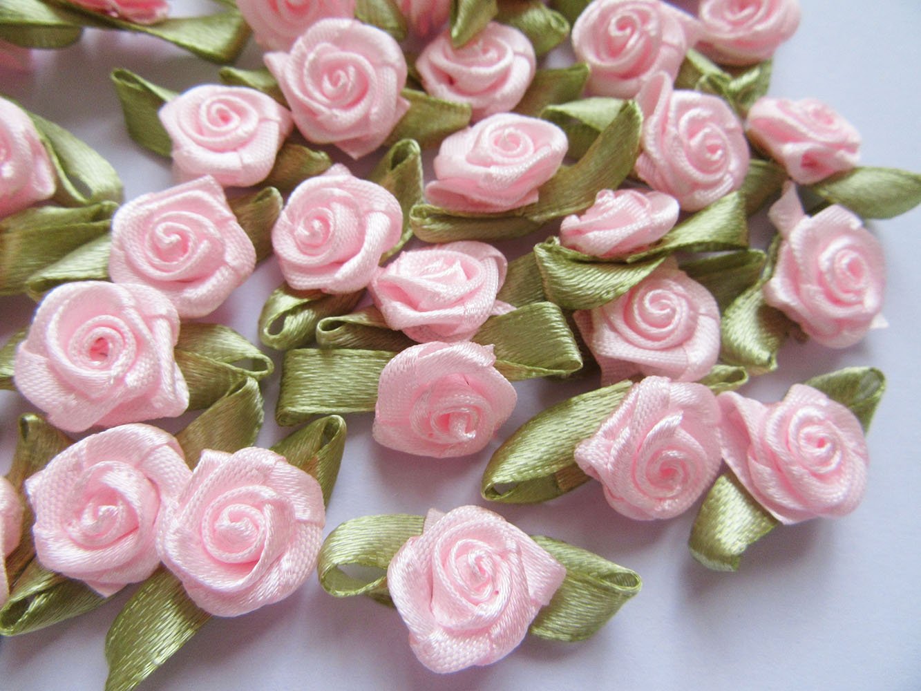 YYCRAFT Pack of 100 pcs Pink Satin Ribbon Rose w/Leaf Wedding Bride Appliques/Craft