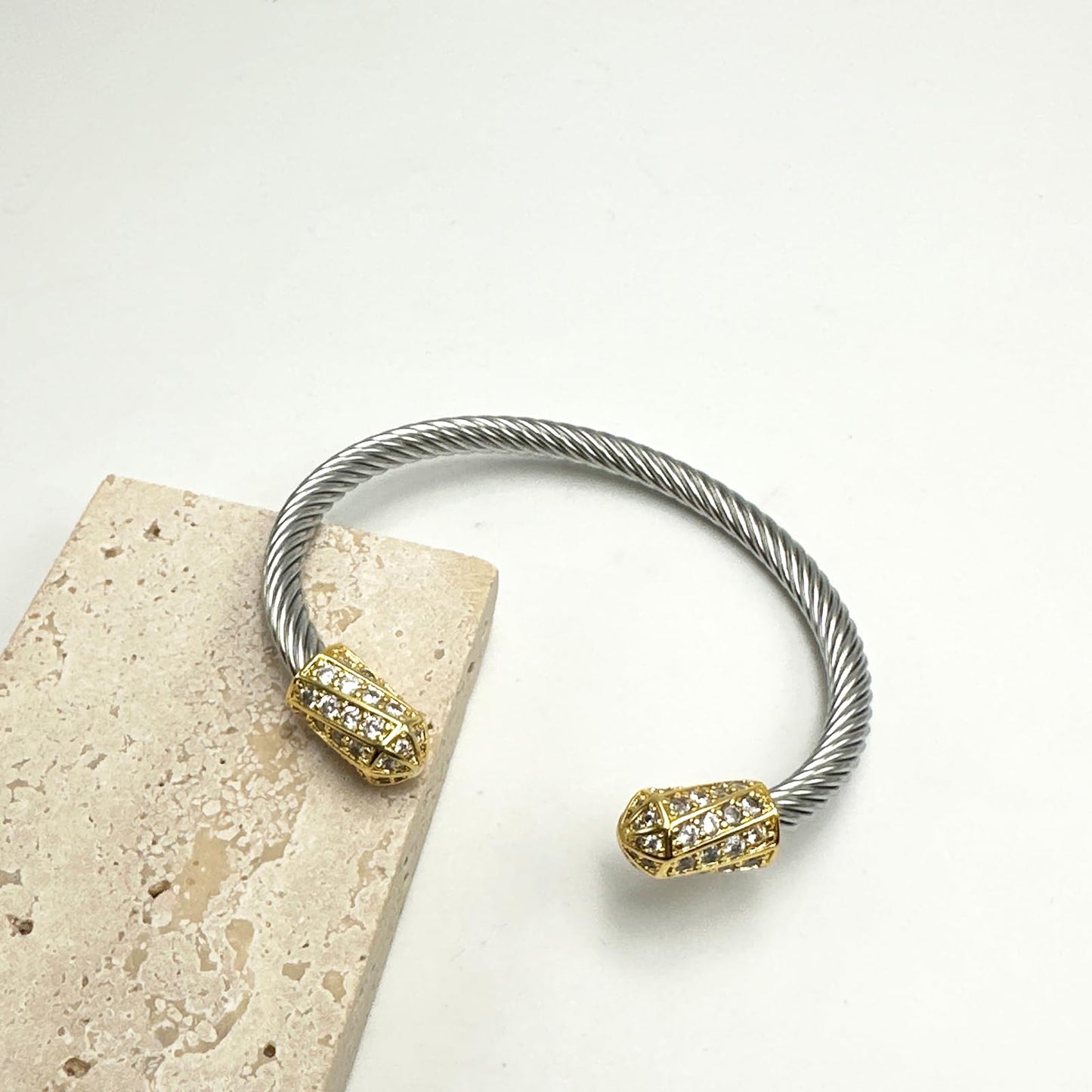 Exquisite Vintage Twisted Cable Cuff Bangle, Stainless Steel Bangle Bracelets for Women, Adjustable Bracelet with Cubic Zirconia