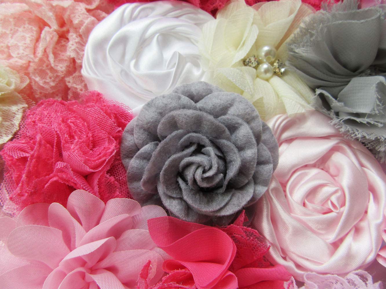 YYCRAFT 40pcs Craft Chiffon Flowers, Handmade Hair Flowers for DIY Headband Kit Bow Kit(Pink/Grey/Ivory)