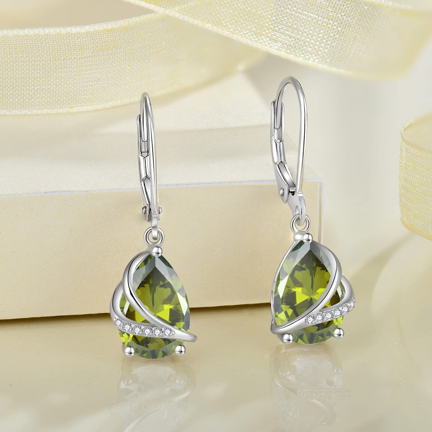 Rocayi Teardrop Peridot Earrings 925 Sterling Silver Dangle Drop Earrings August Birthstone Jewelry for Women