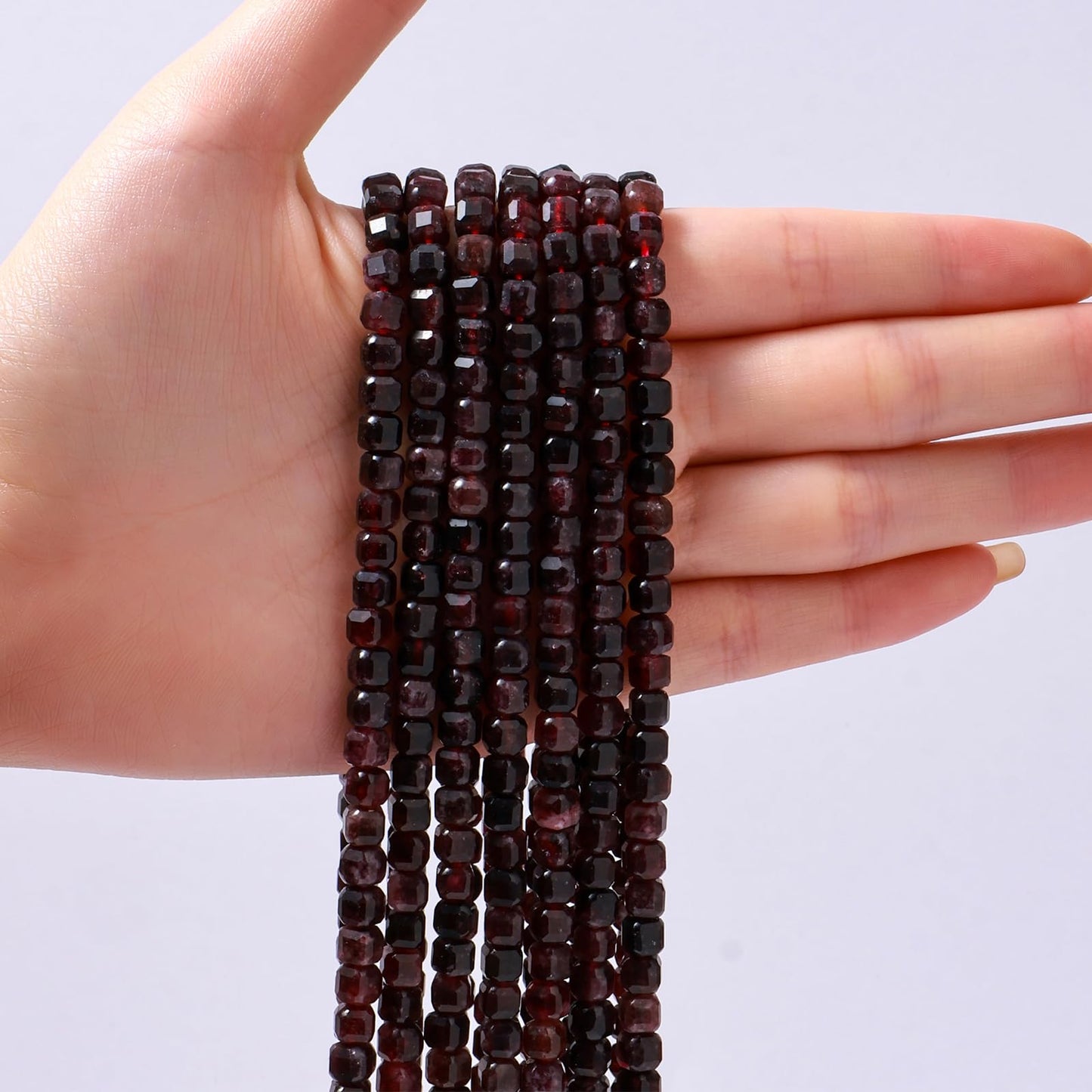 Natural Faceted Garnet Cube Stone Beads 5-5.5mm 60pcs/str Loose Square Semi Gemstone Stone Beads for Making Bracelets Necklace Earrings