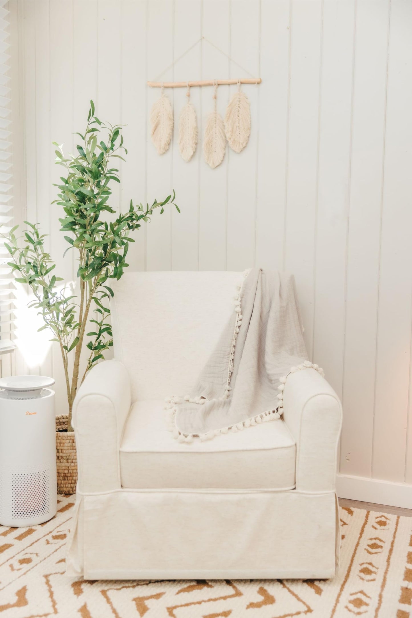 Crane Baby Willow Leaf Wall Décor - Bohemian-Style Nursery Wall Art, Handcrafted with Macramé Details