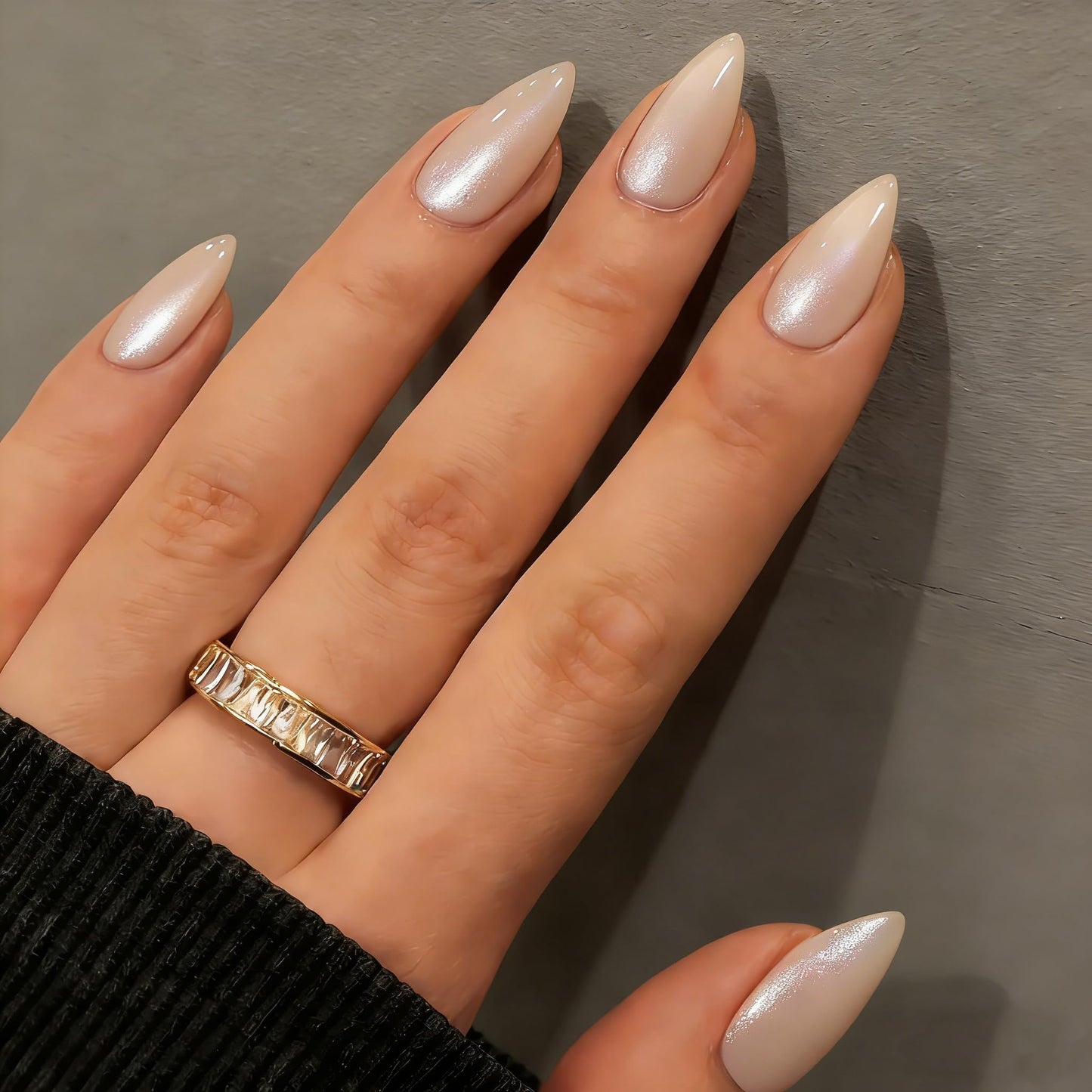 KQueenest Cat Eye Press On Nails Almond - Beige Nude Press On Nails Medium Stiletto, 30 Pcs 15 Sizes Glitter Fake Nails Press ons, Upgrade Thick Quality, Reusable Reflective Glue on Nail for Women