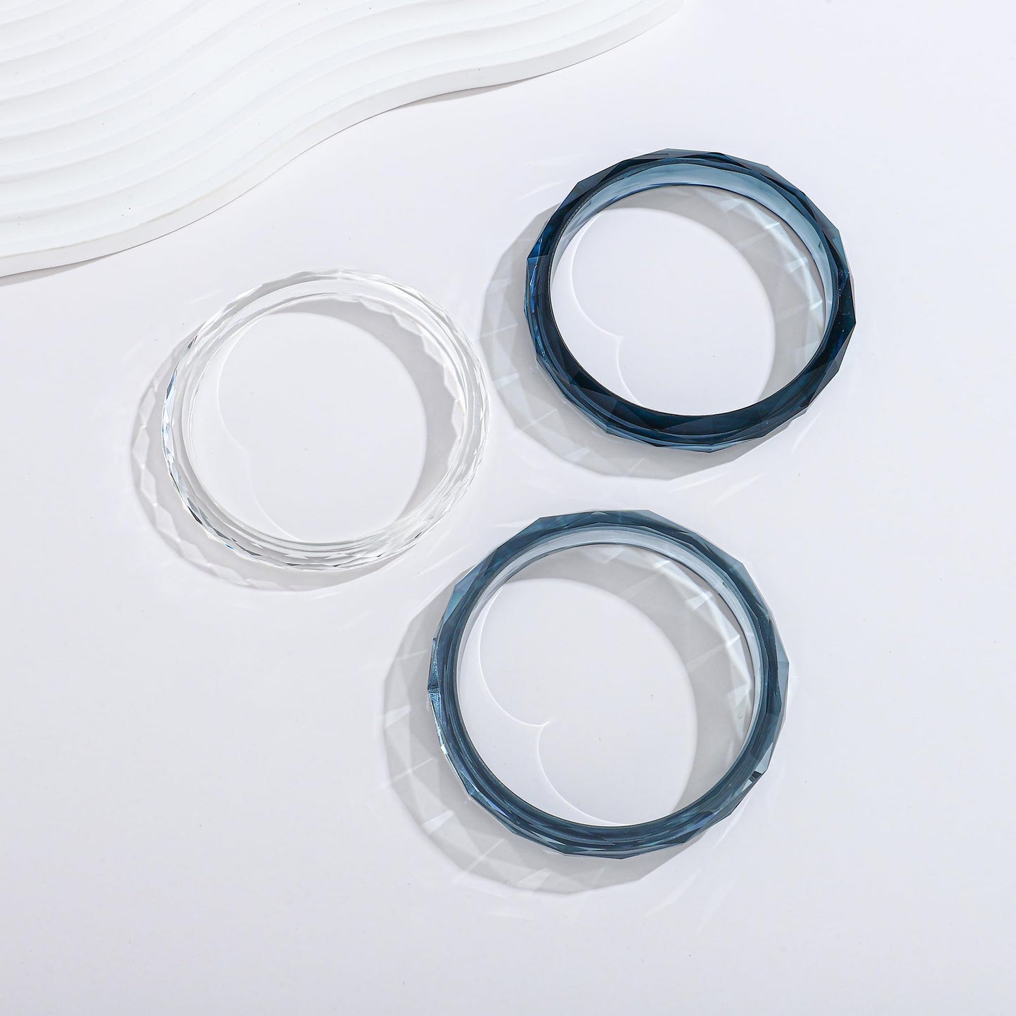 ENSKEFEN 3Pcs Acrylic Resin Bangle Bracelet for Women Multi-Color Stackable Resin Bracelets Trendy Simple Translucent Acrylic Bangles