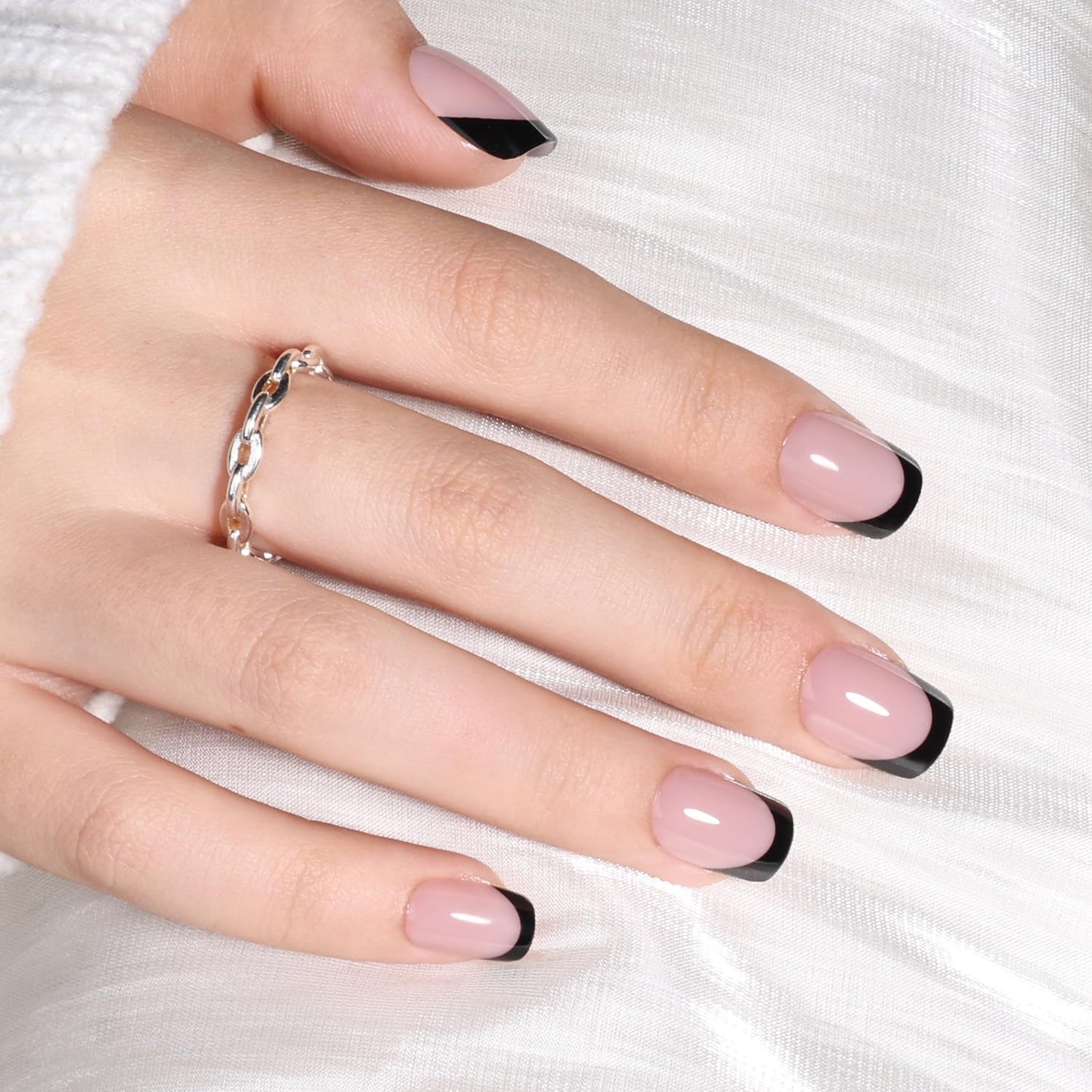 Leefrei Black French Tip Press On Nails - Short Square Press On Nails, Reusable Glue On Nails with Natural Fit, 30 Pieces 15 Sizes False Nail Kit for Women, Black French Tip - Square