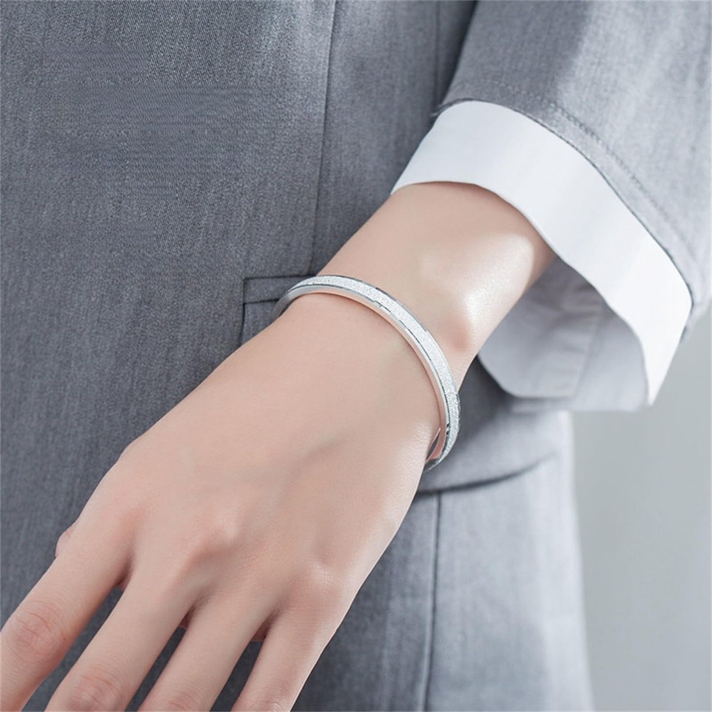 Handmade 925 Sterling Silver Bangle Bracelets For Women Matte Hammered Bangle Bracelets High-Polish Wide Bangles Open Adjustable Bangle Bracelets For Women Minimalist Statement Bangle Christmas Gifts