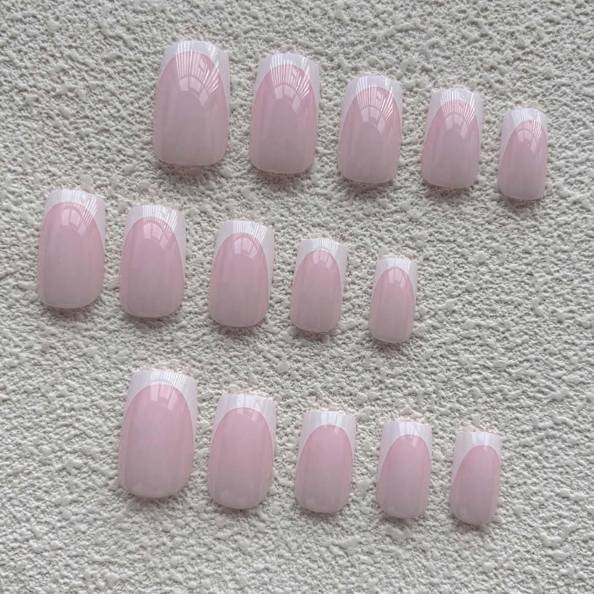 Medium Square Press On Nails French Tip Fake Nails Nude False Nails With Design Cute Glue On Nail Full Cover Stick On Nail Acrylic Artificial For Women DIY Manicure Art Decoration 24Pcs