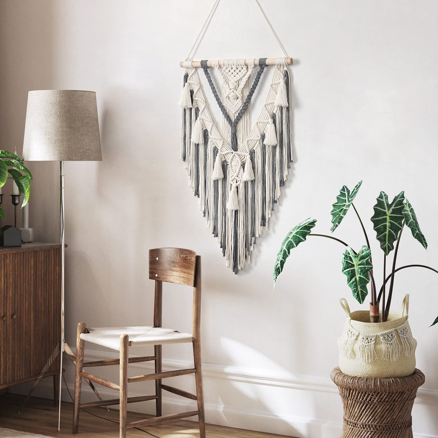 Dremisland Macrame Woven Wall Hanging Boho Geometric Woven Tapestry Beige & Grey Cotton Handmade Bohemian Art Decor with Tassel Craft Ornament for Bedroom Living Room Apartment Nursery (Grey)
