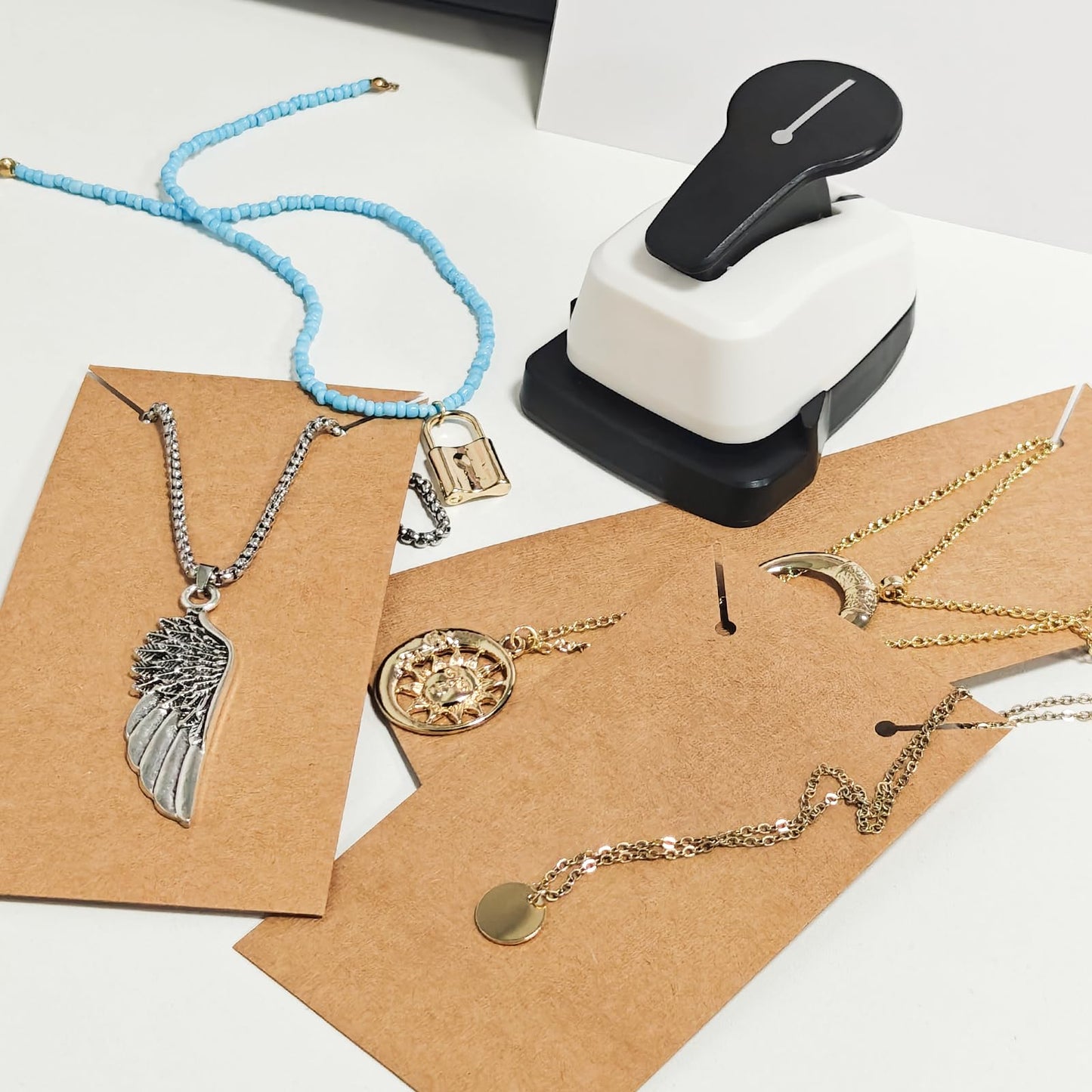 Conner Necklace Card Punch, Necklace Display Card Punch