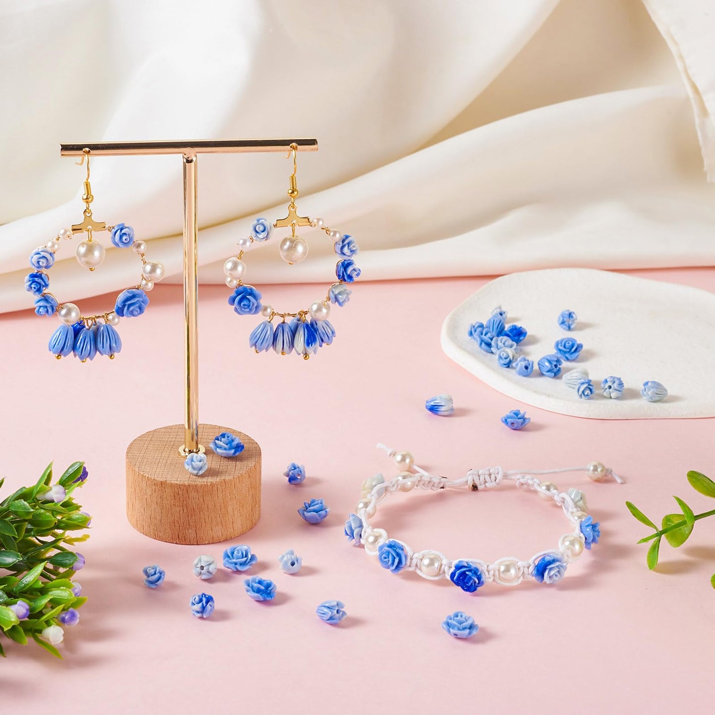 30Pcs Flower Carved Beads Cinnabar Carved Rose Beads Blue Shell Embossed Bead for Buddha Mala Necklace Bracelet Jewelry Making