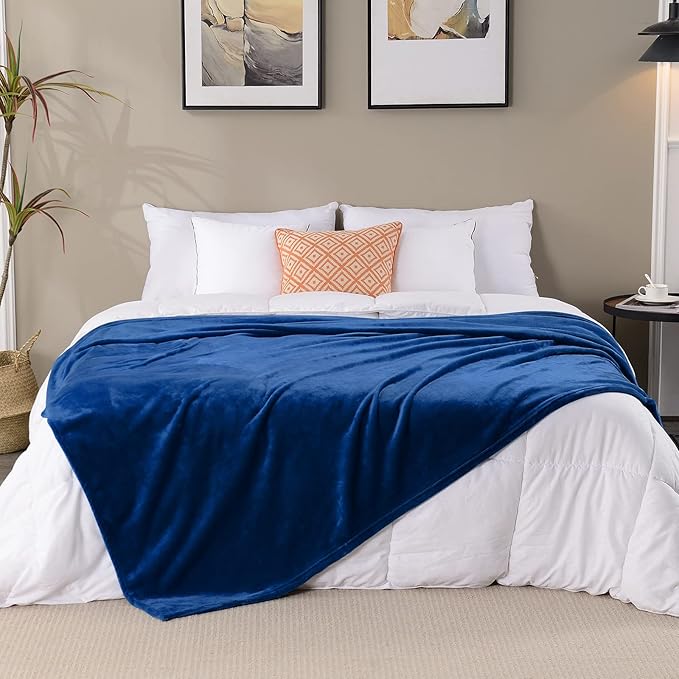 SOCHOW Flannel Fleece Blanket King Size, All Season Lightweight Super Soft Cozy Blanket for Bed or Couch, Navy Blue 90inch X108''