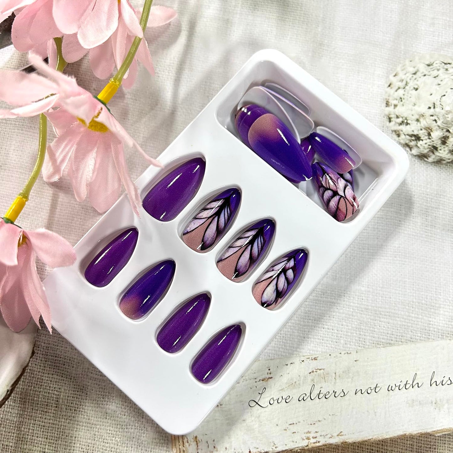 Dark Purple Gradient Press on Nails Medium Almond Shaped Purple Feather Pattern Design Full Cover Glossy Acrylic False Nail Almond Tip Artificial Fingernails Reusable Press Ons Glue on Nails for Women