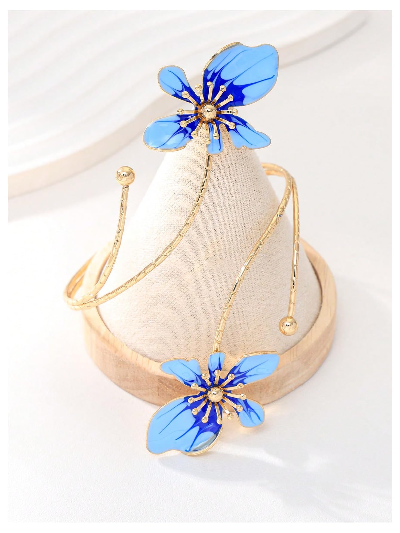 MakeMeChic Beach Gold Arm Cuff Jewelry for Women Bangle Band Armlet Flower Upper Arm Cuff Bracelet Summer Beach Essentials Light Blue One-Size