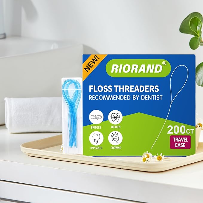RioRand Floss Threaders, Essential Tool for Maintaining Oral Health with Braces, Bridges, and Implants 200Count (Pack of 4)