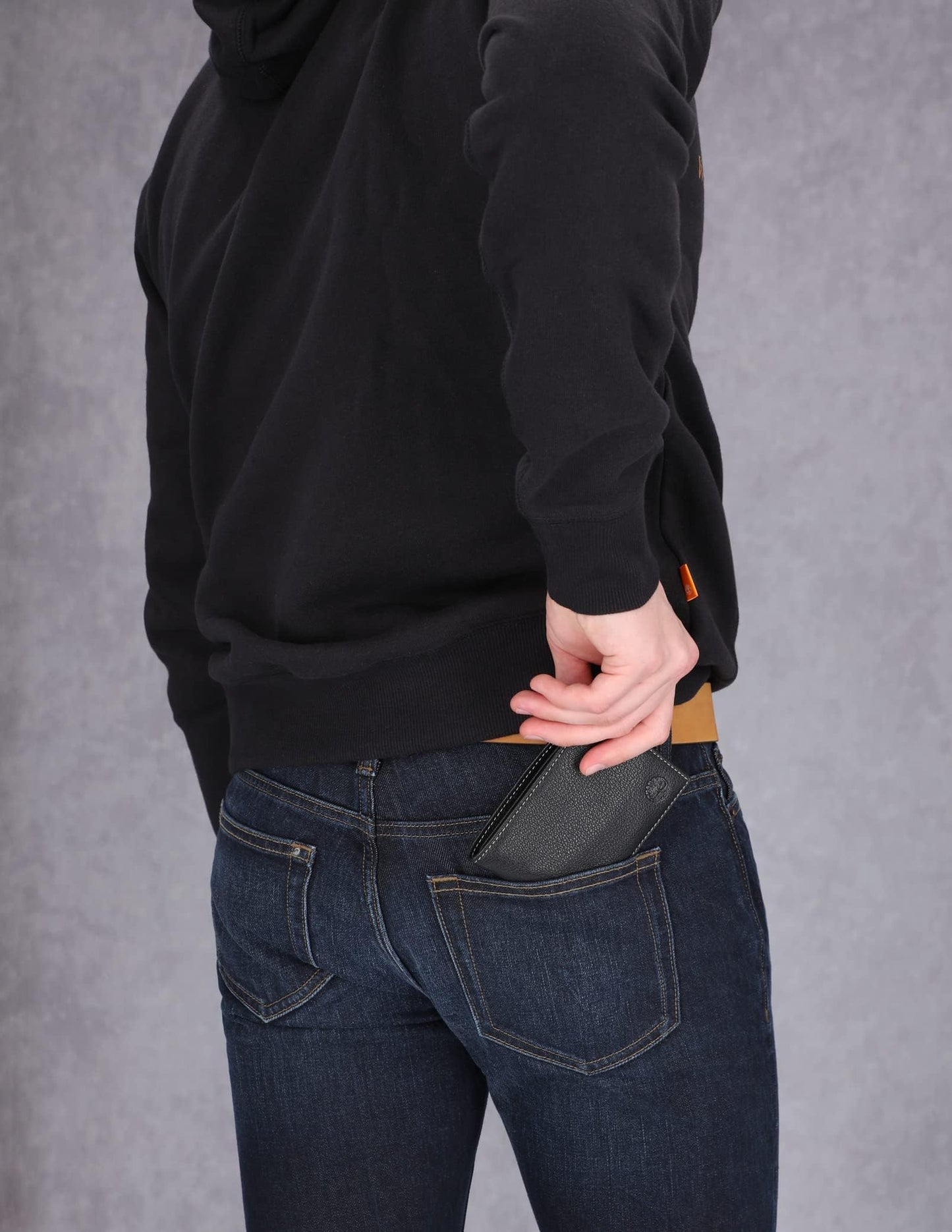 Timberland Men's RFID Blocking Wallet – Genuine Leather Passcase with Removable ID Holder, 6 Card Slots, 2 Billfold Pockets, Slim Design, Black, One Size