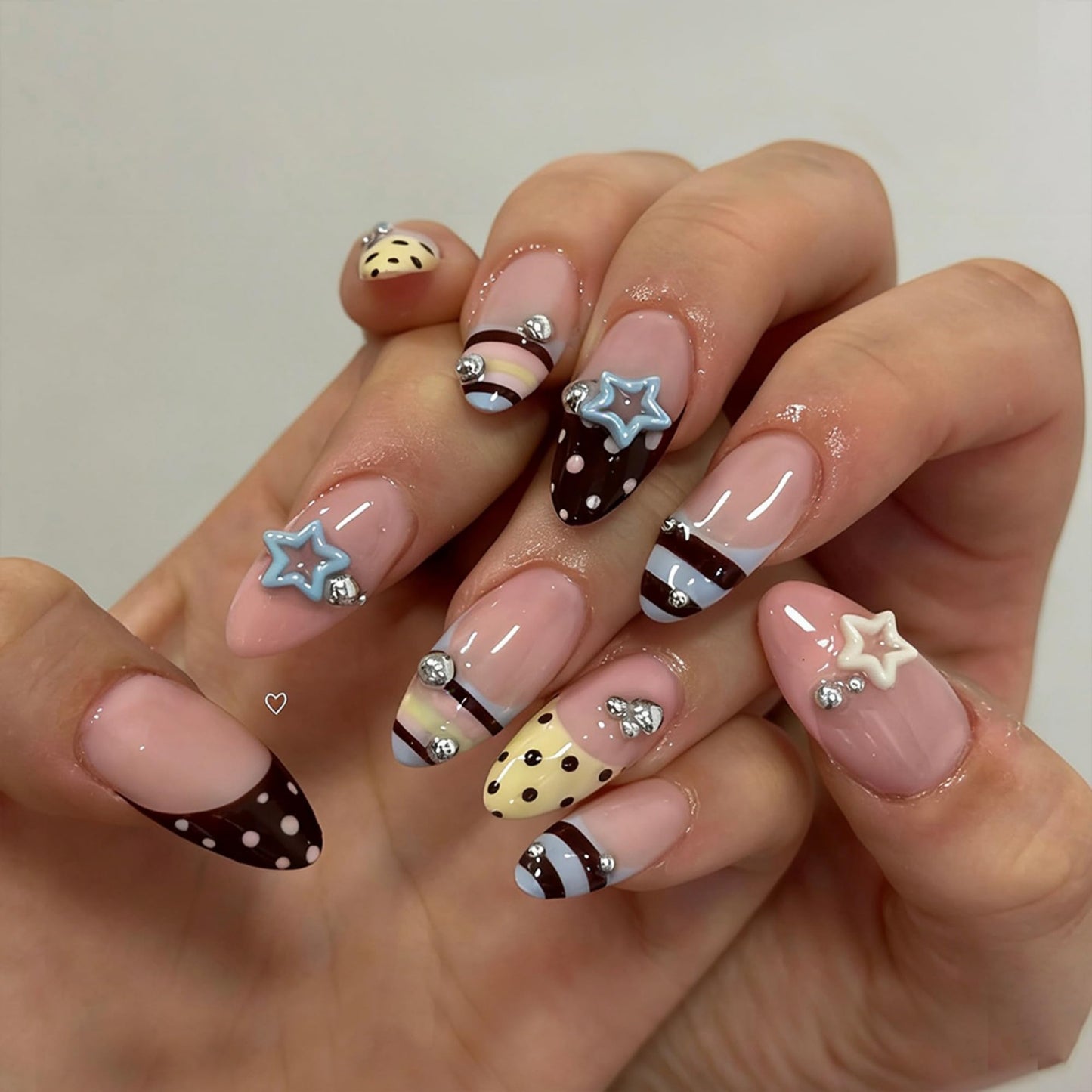 octoswave Long Almond Press-on Nails Y2K Star Charms French Tip False Nails for Women Party 24Pcs