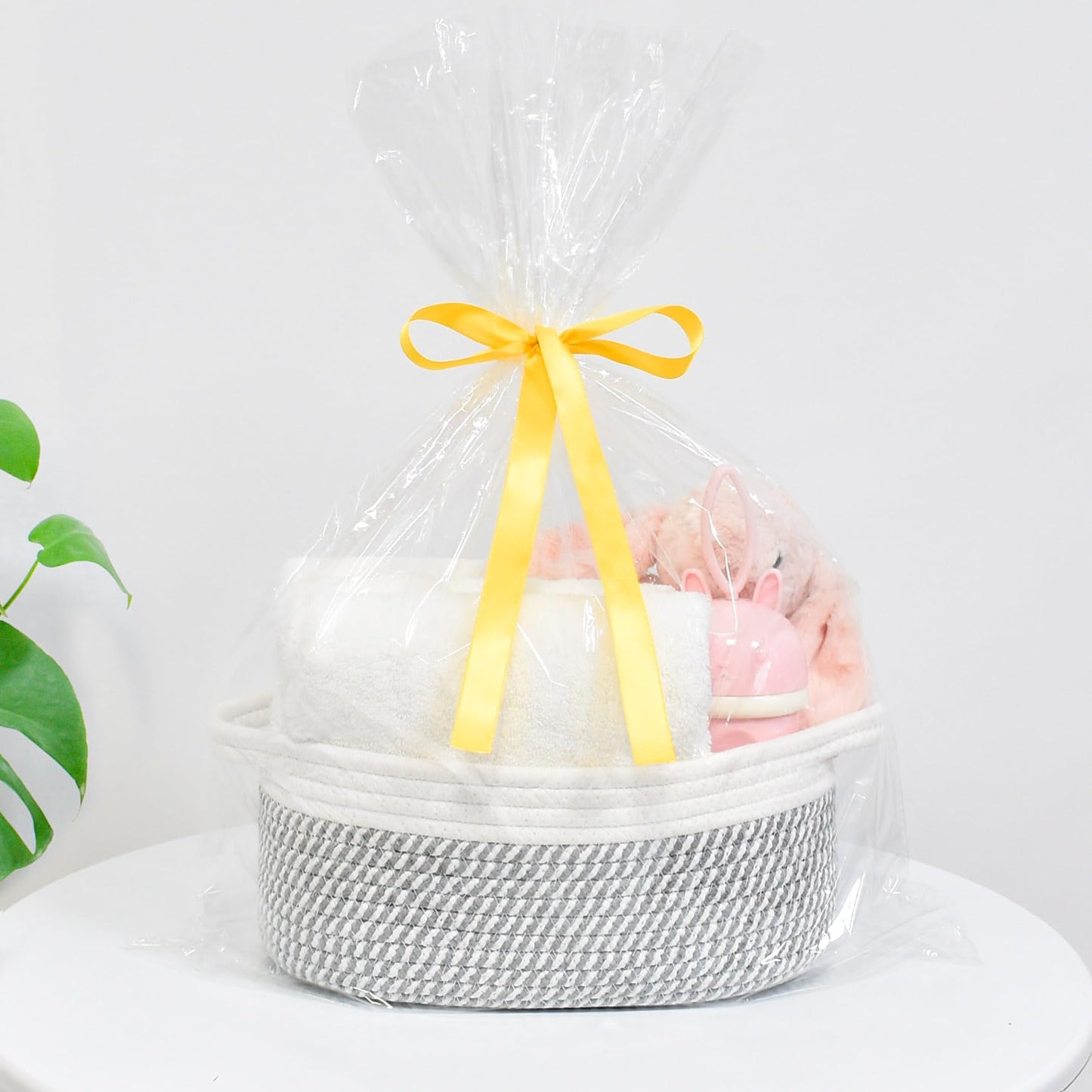 ABenkle Small Basket, 12"x 8" x 5" Cute Small Woven Basket, Rope Room Shelf Storage Basket, Cat Dog Toys Basket Chest Box, Decorative Empty Gift Basket with Handles
