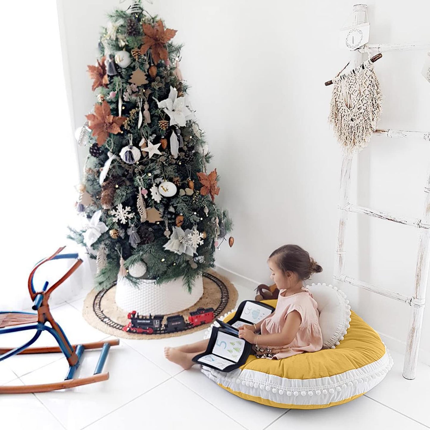 Kishome Large Floor Pillow Kids Round Floor Cushion Seating, 35 inches Big Circle Pillow, Round Pillows Seating for Children, Oversized Mat for Reading Nook Teepee Playroom Nursery Canopy Yellow