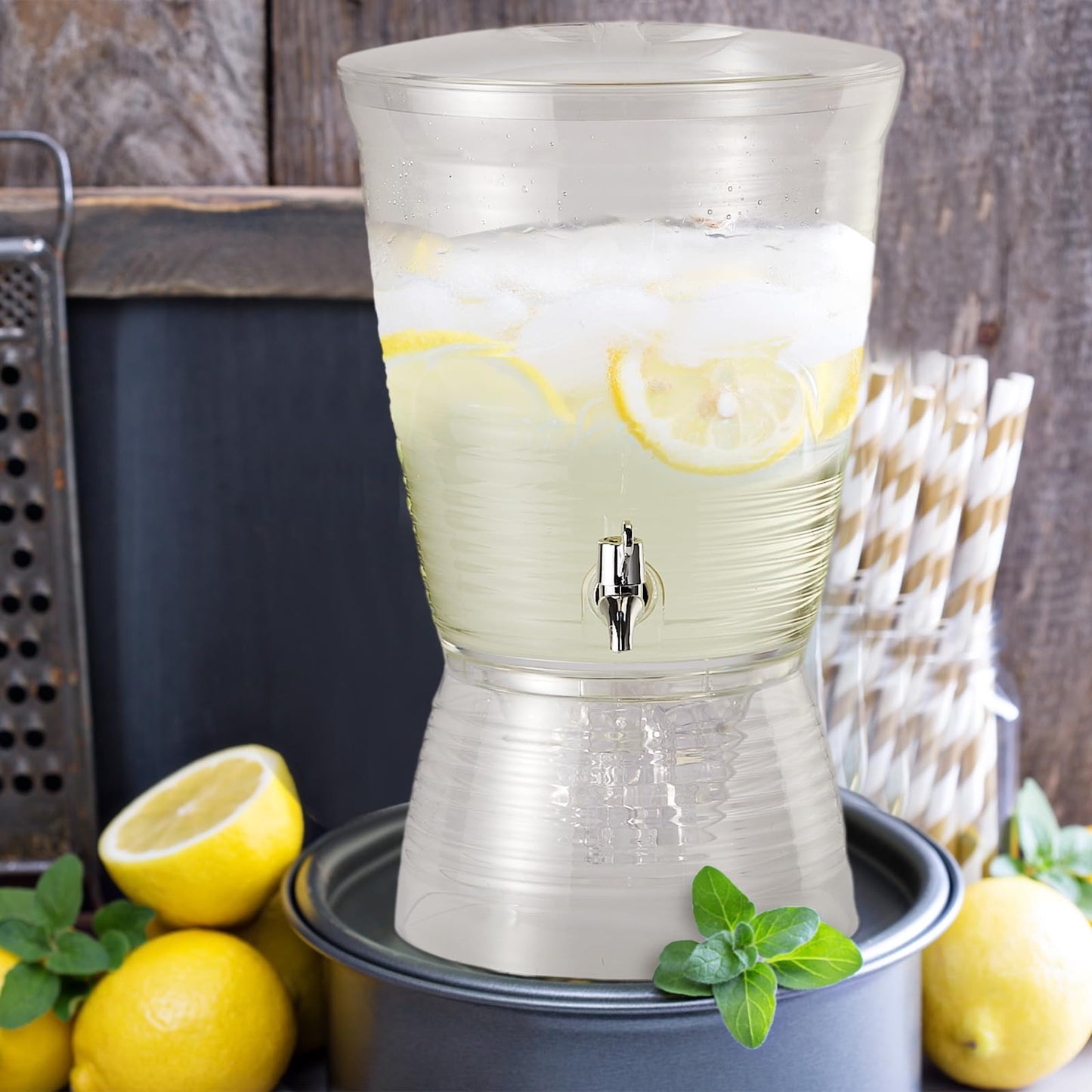 Tioncy 1 Pc Acrylic Beverage Dispenser with Spigot 2.7 Gallon/ 10 l Clear Drink Water Dispenser Countertop with Detachable Base Iced Juice Container Unbreakable for Wedding Party
