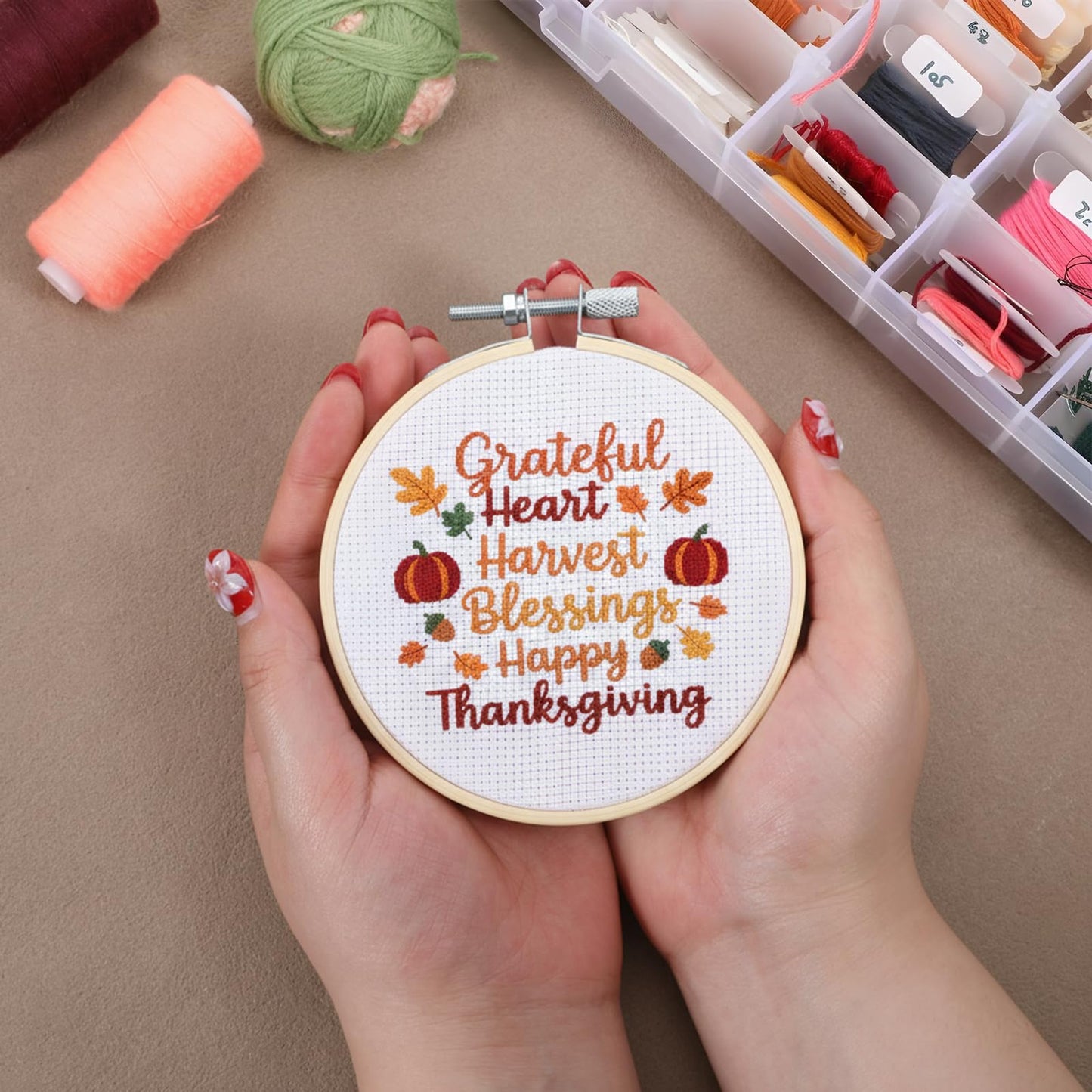 40 Pieces 3 Inch Embroidery Hoops Adjustable Bamboo Circle Cross Stitch Hoop Ring Circle Mini Embroidrey Hoops for Embroidery Art Craft Sewing