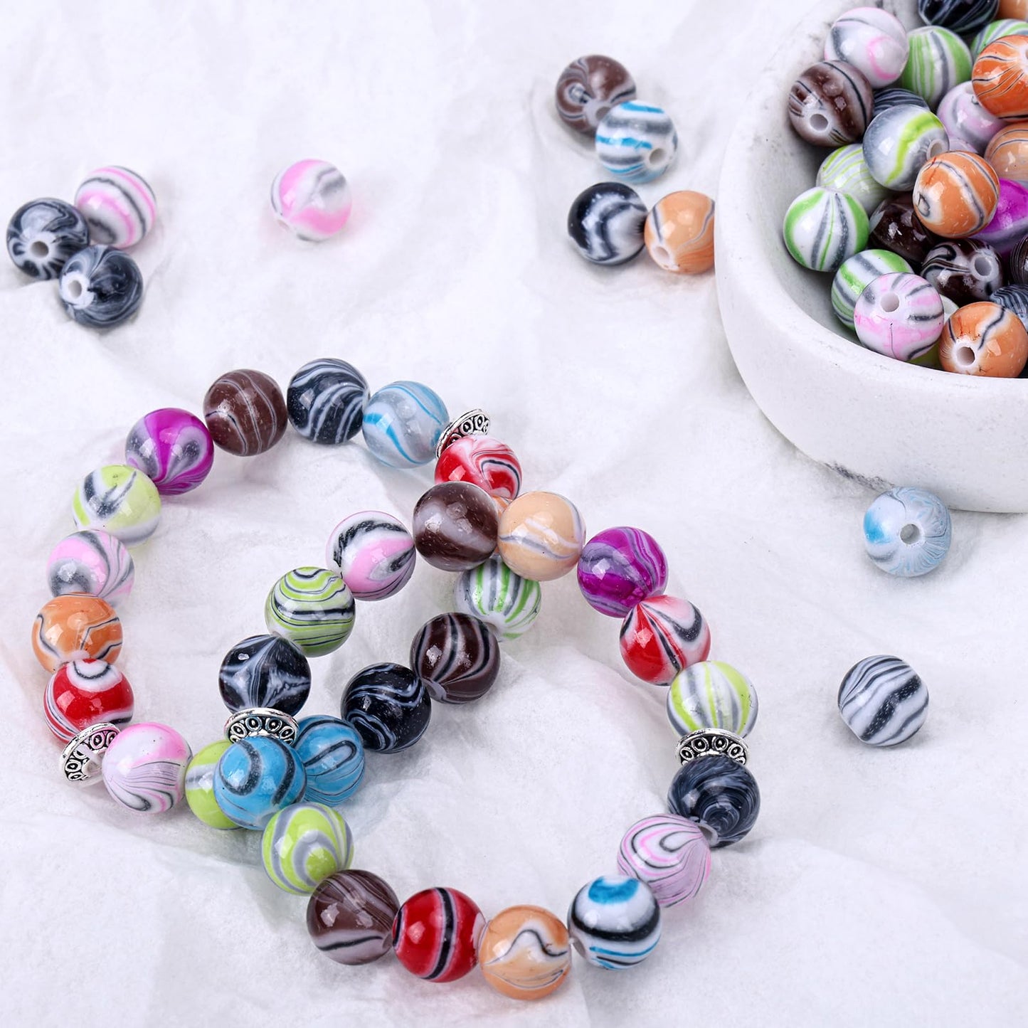 Quefe 500pcs Craft Beads in Ink Patterns for Jewelry Making Beads for Bracelets Making, Acrylic Bulk Beads with 50pcs Spacer Beads and Crystal String (10mm)