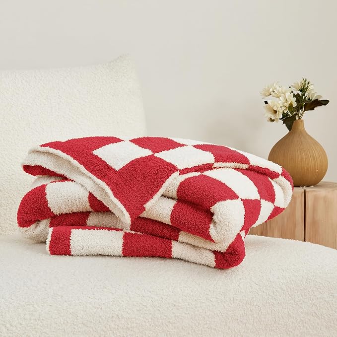 CozeCube Checkered Blanket, Ultra Soft Cozy Christmas Red and White Throw Blanket, Warm Cozy Knit Fuzzy Plush Checkerboard Throw for Couch Bed Sofa, 60"x80"