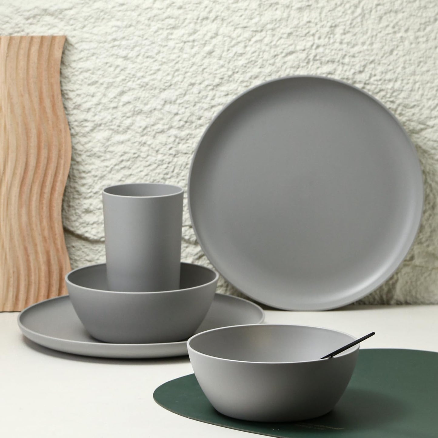 YARRGGU 24-Piece Dinnerware Set, Service for 8, Unbreakable Plates and Bowls Set, BPA-Free, Dishwasher Safe, Gray Tableware for Kitchen, Party and Picnic