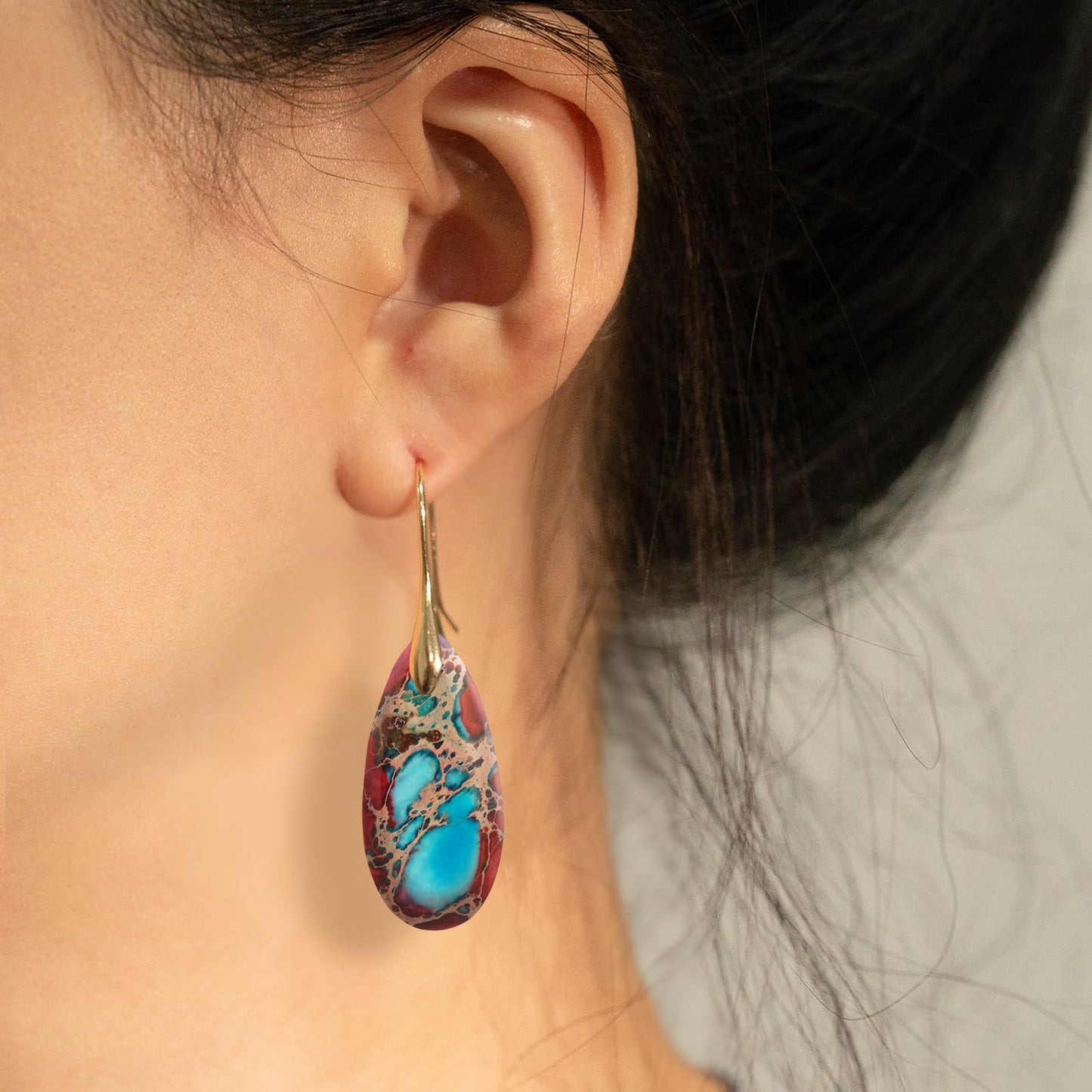 Sriomu Natural Healing Stone Fishhoop Dangle Drop Earrings Statement Gold silver earrings