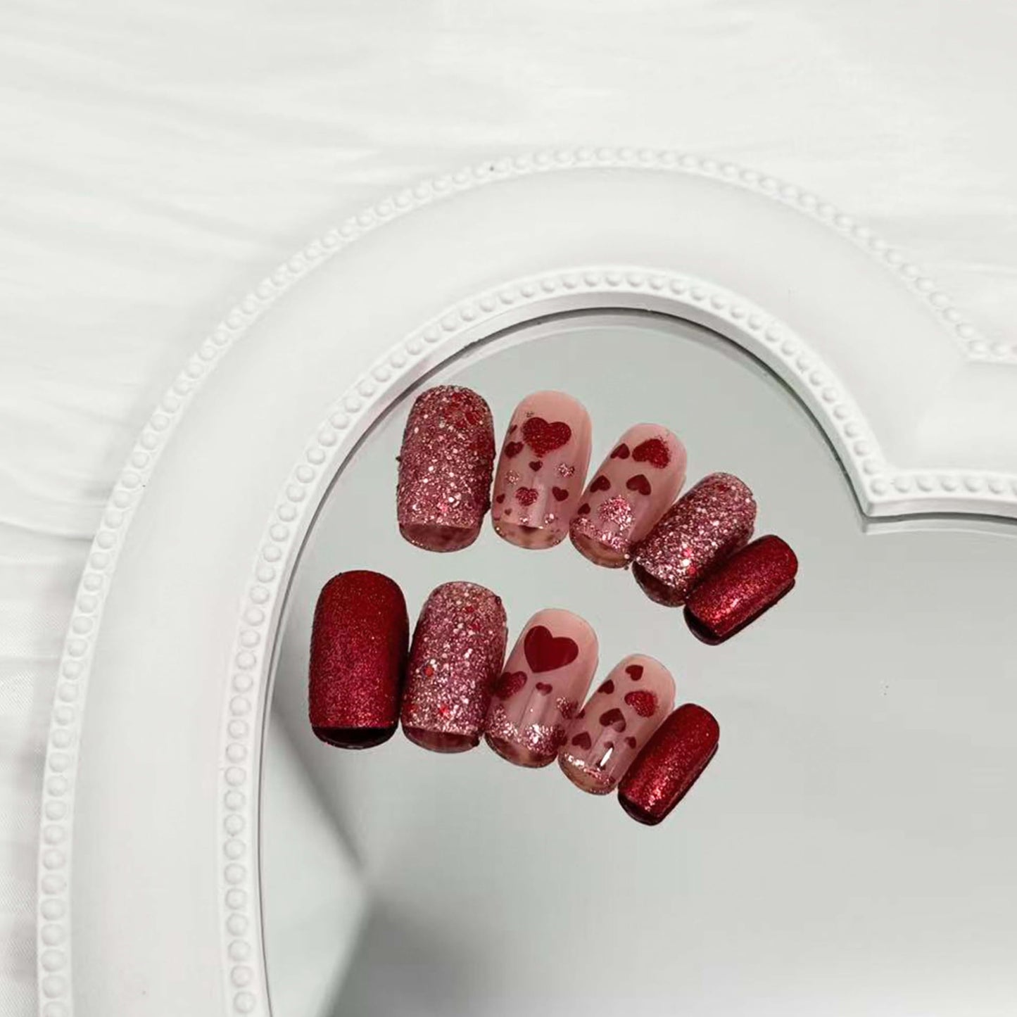 24Pcs Valentines Press on Nails Medium Square Red Heart Fake Nails Glitter Love Heart Design Glue on Nails Pink Red Glitter False Nails for Women Valentine Nail Decoration for Women Gift