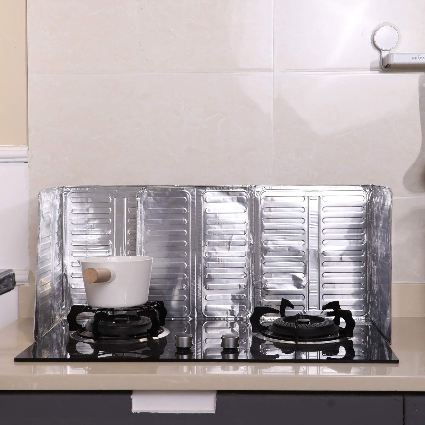 2 Pieces Splatter Guards for Frying Stove Splatter Guard Anti Oil Barrier Nonstick Aluminum Oil Shield Guard for Kitchen Cooking Guard