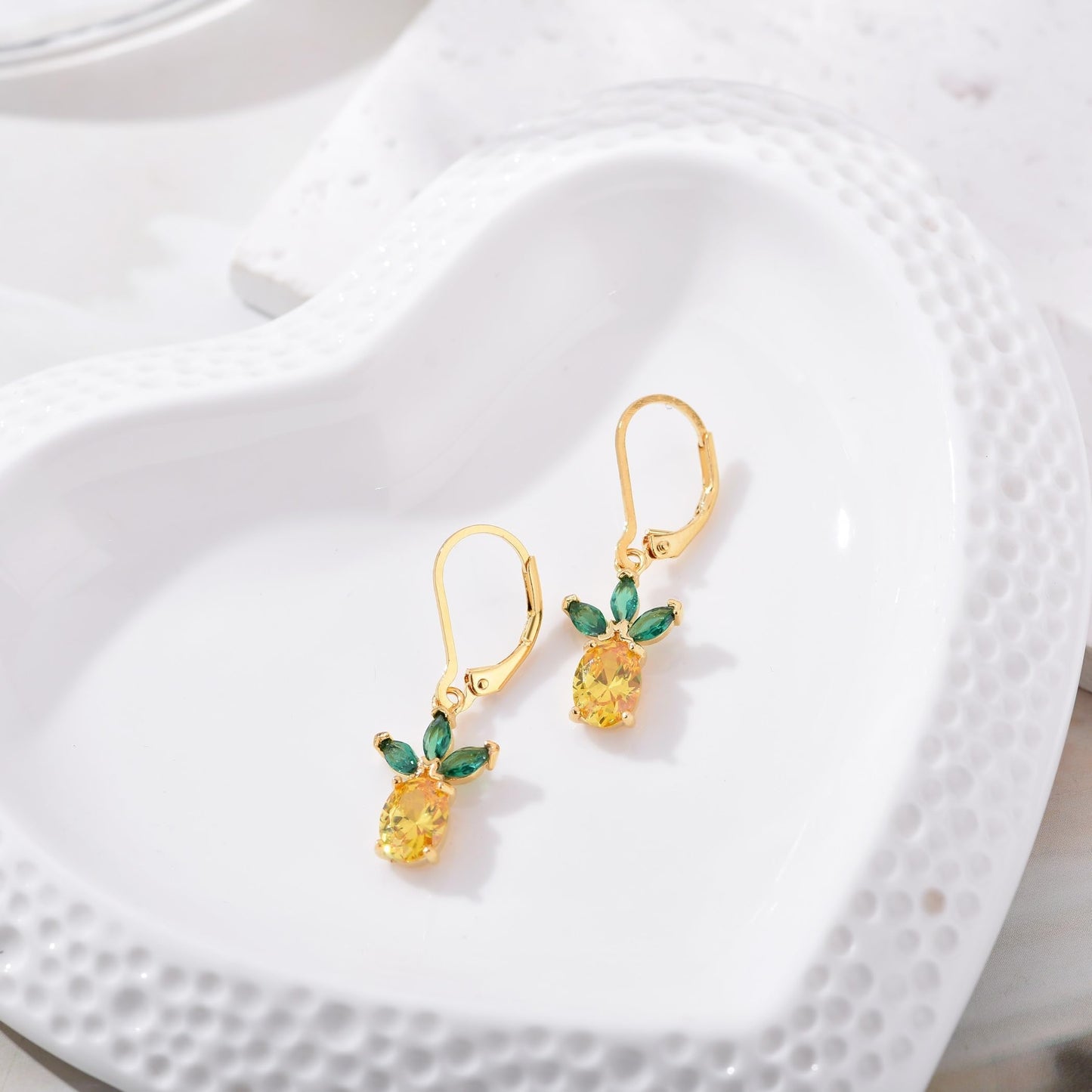 HELORET Pineapple Earrings Leverback Earrings Fruit Dangle Earrings Jewelry for Women